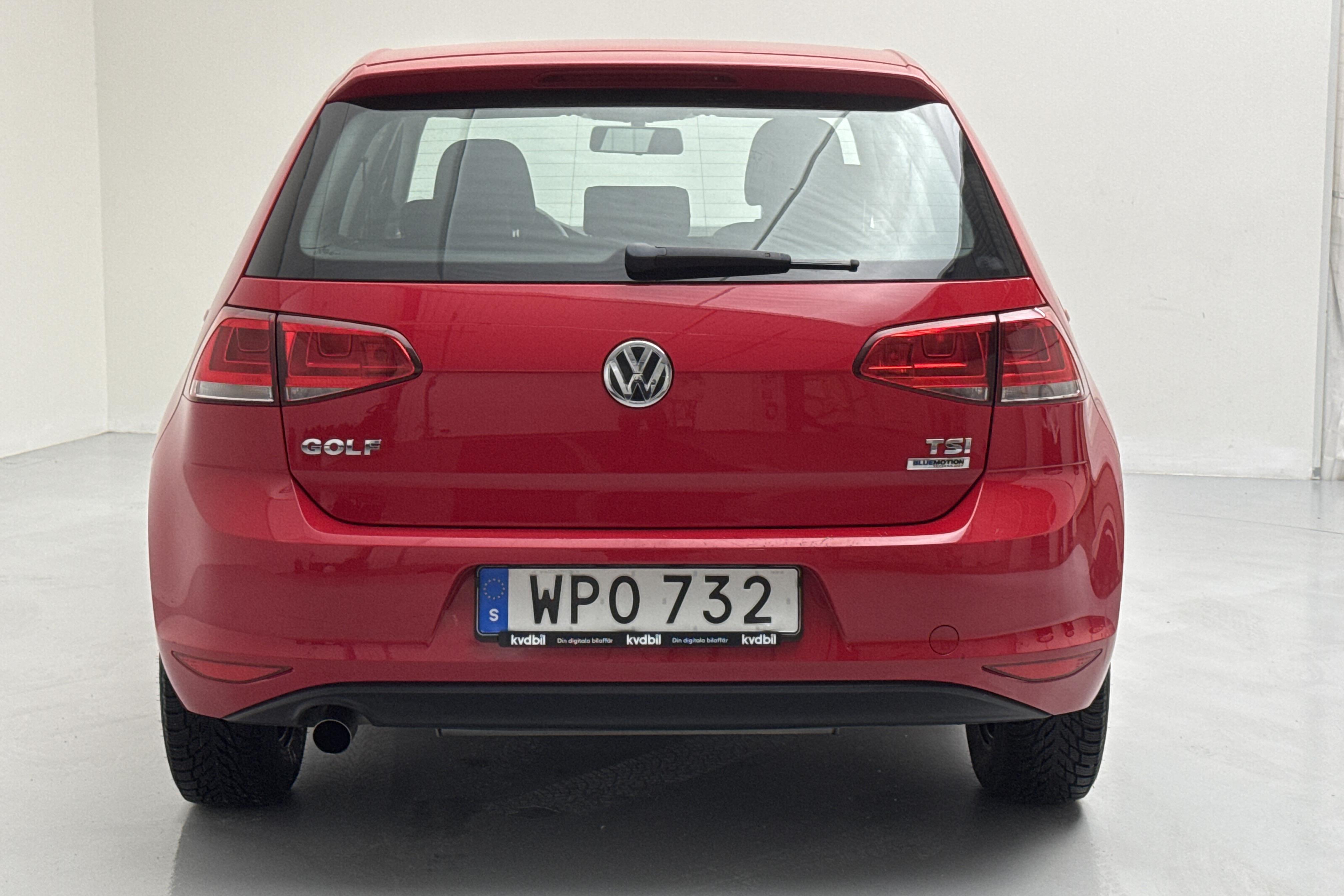 VW Golf VII 1.2 TSI 5dr (105hk) - 5 667 mil - Manuell - röd - 2015