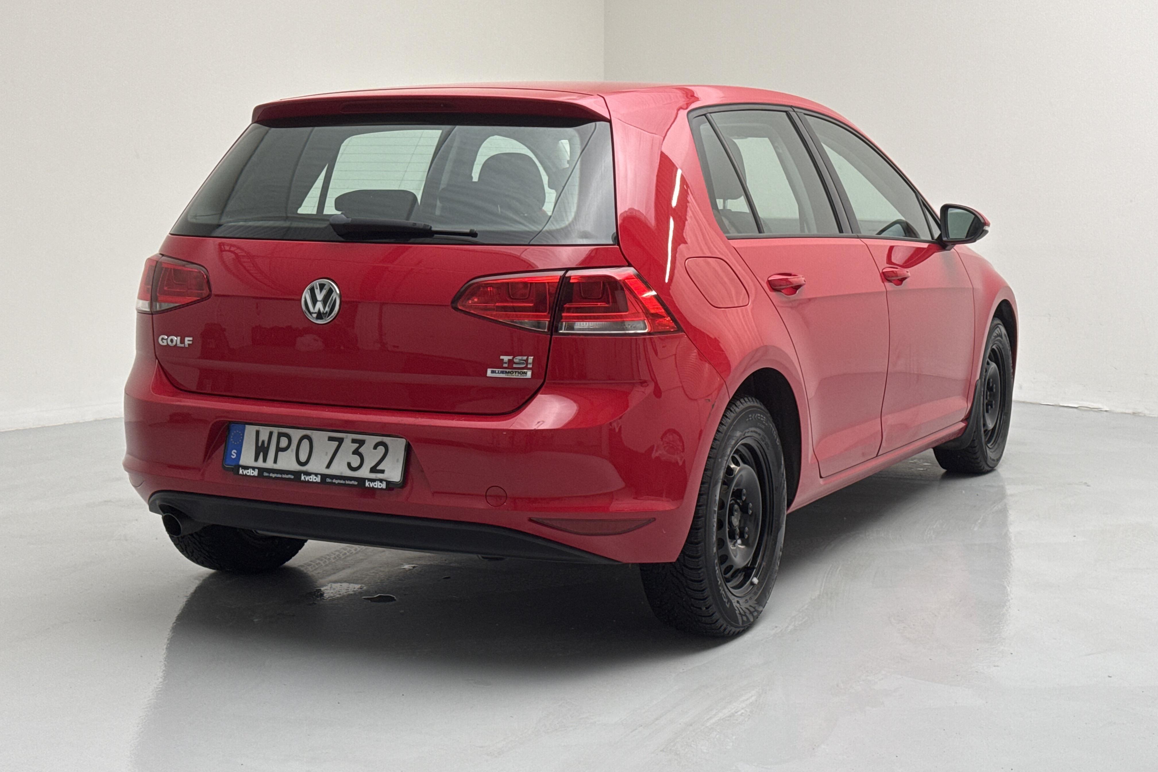 VW Golf VII 1.2 TSI 5dr (105hk) - 5 667 mil - Manuell - röd - 2015