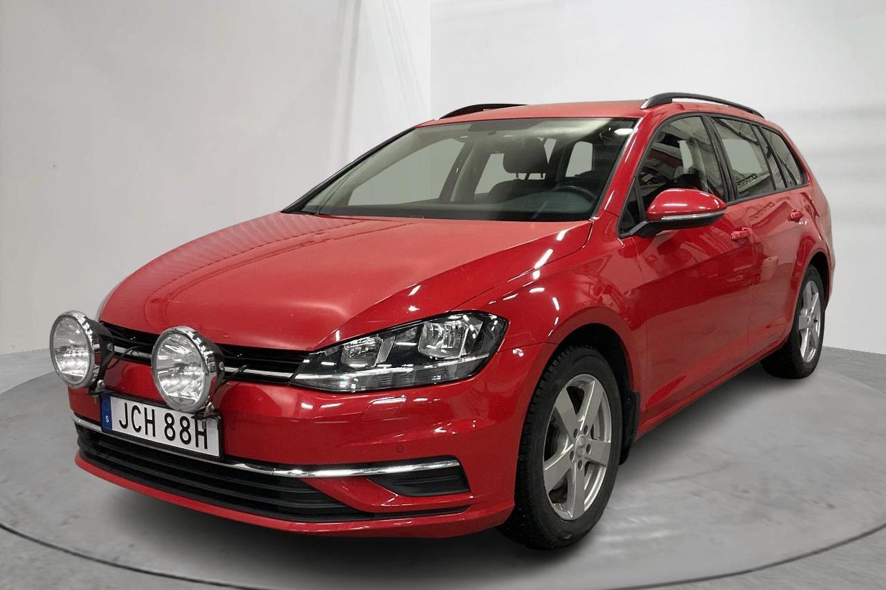 VW Golf VII 2.0 TDI Sportscombi 4MOTION (150hk) - 20 582 mil - Manuell - röd - 2019