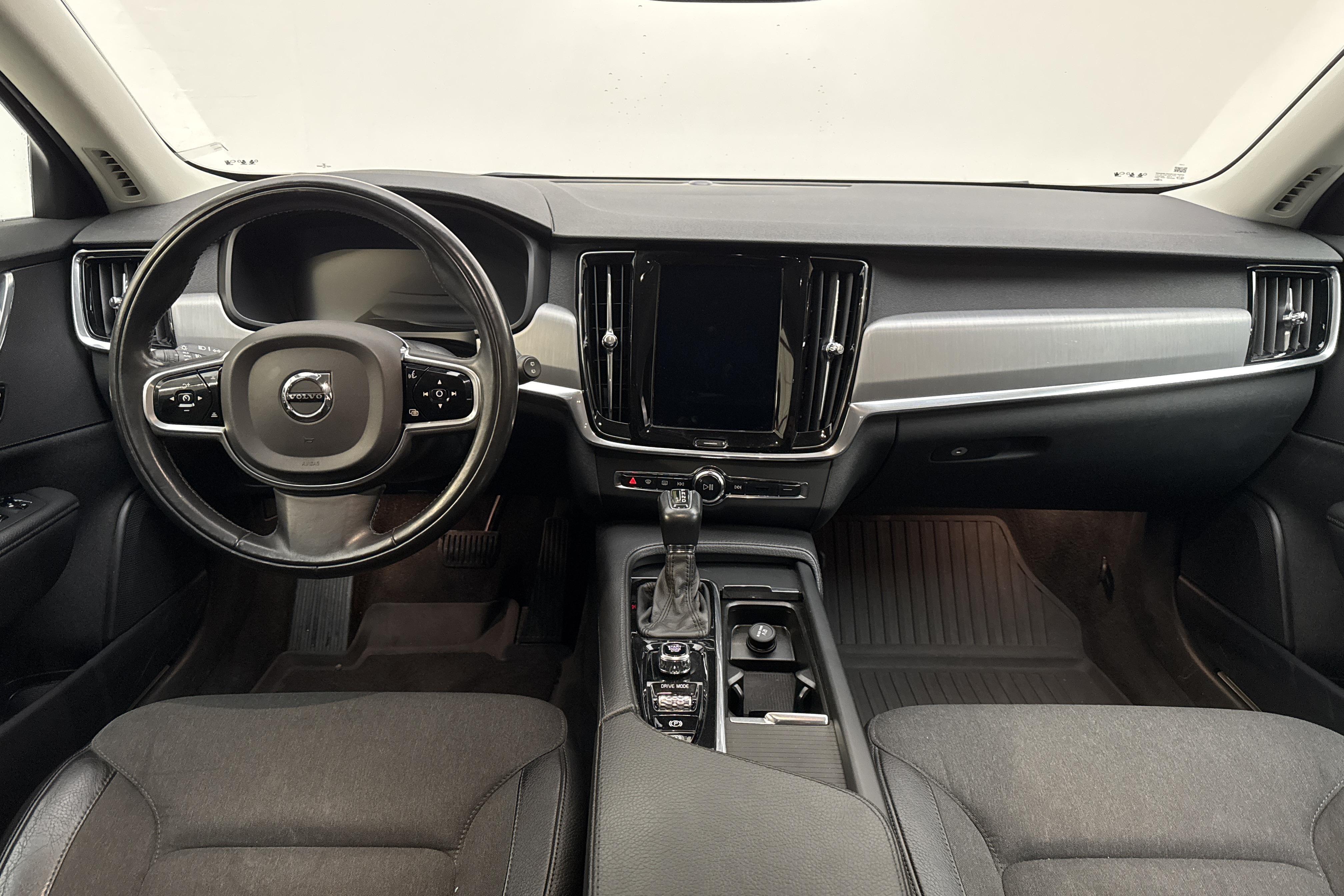 Volvo V90 D3 (150hk) - 17 217 mil - Automat - svart - 2018