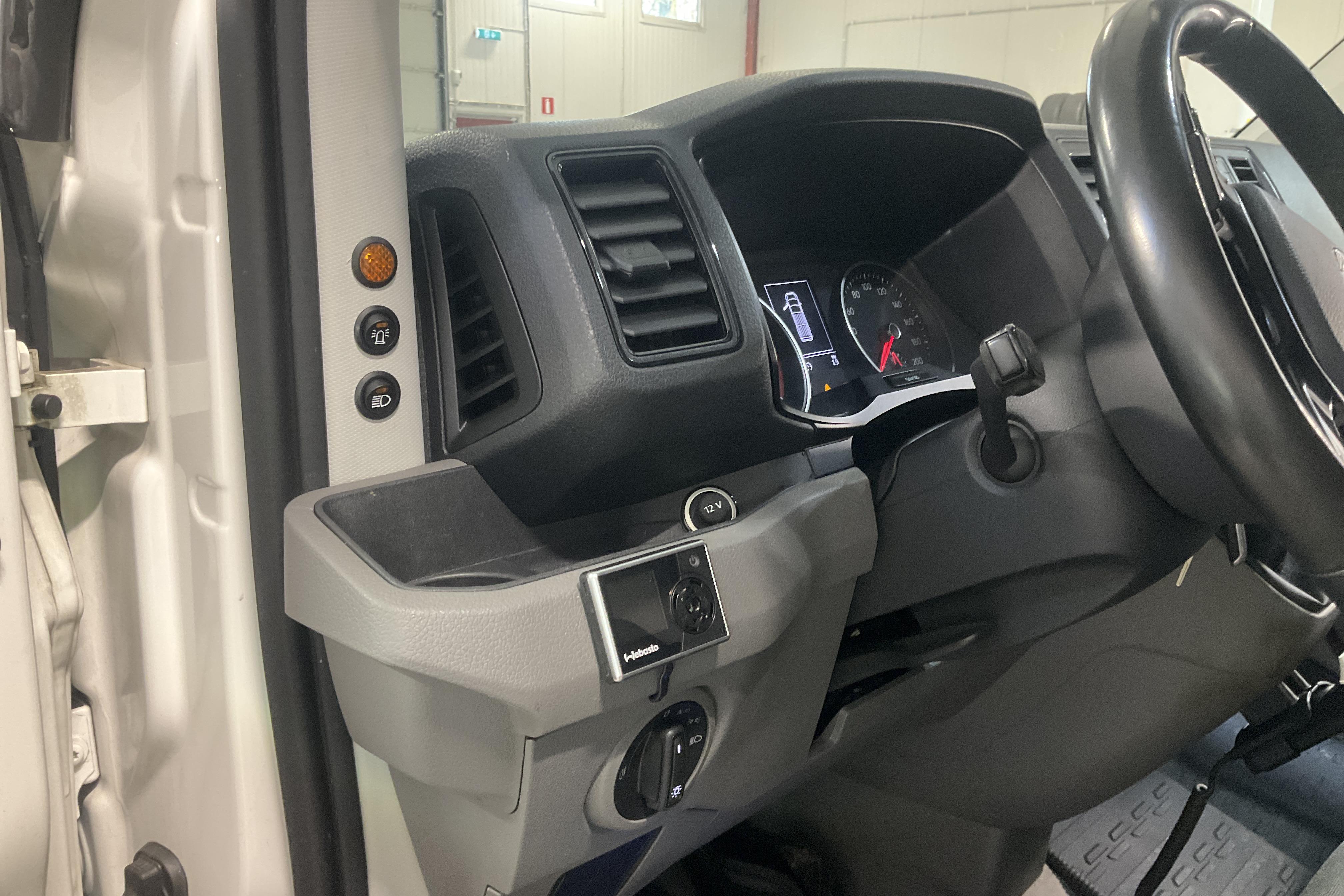 VW Crafter 35 2.0 TDI Skåp 4Motion (177hk) - 8 312 mil - Manuell - vit - 2018