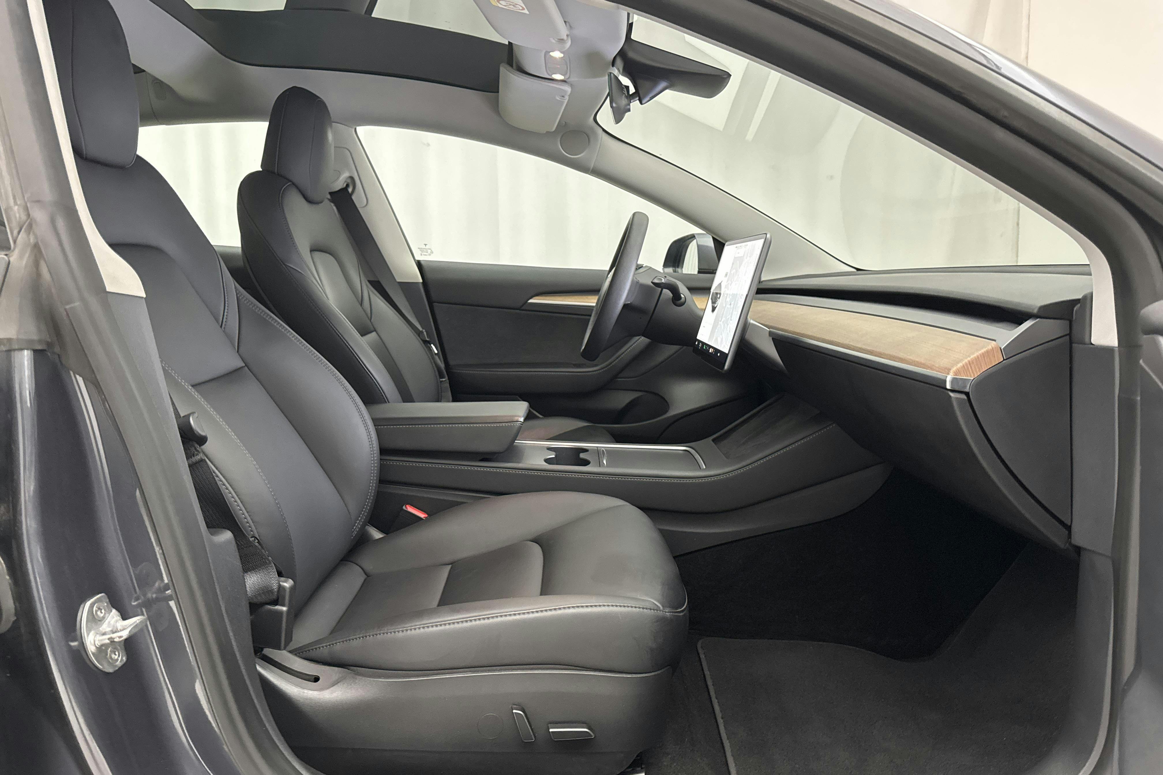 Tesla Model 3 Long Range Dual Motor AWD - 8 871 mil - Automat - grå - 2021