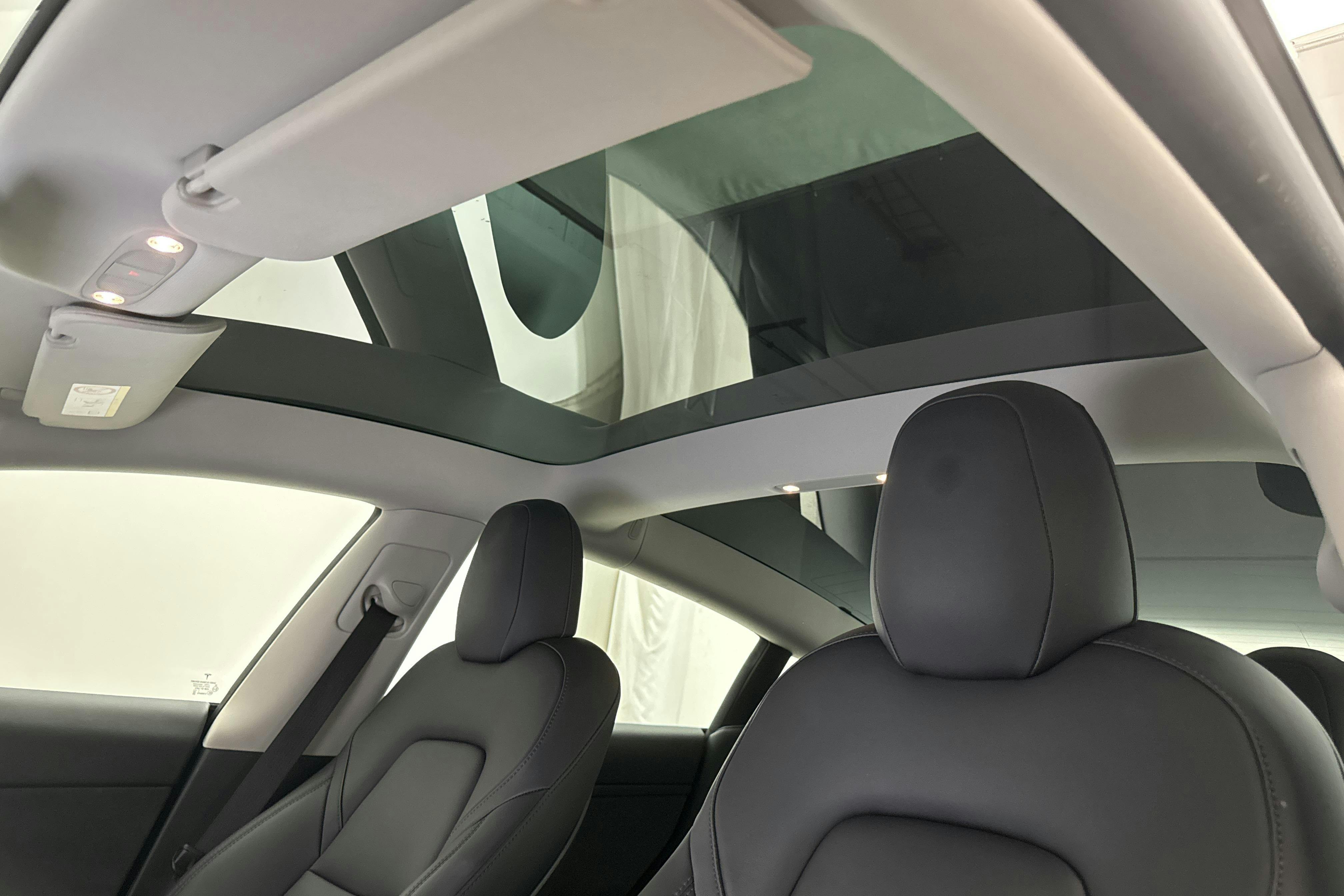 Tesla Model 3 Long Range Dual Motor AWD - 8 871 mil - Automat - grå - 2021