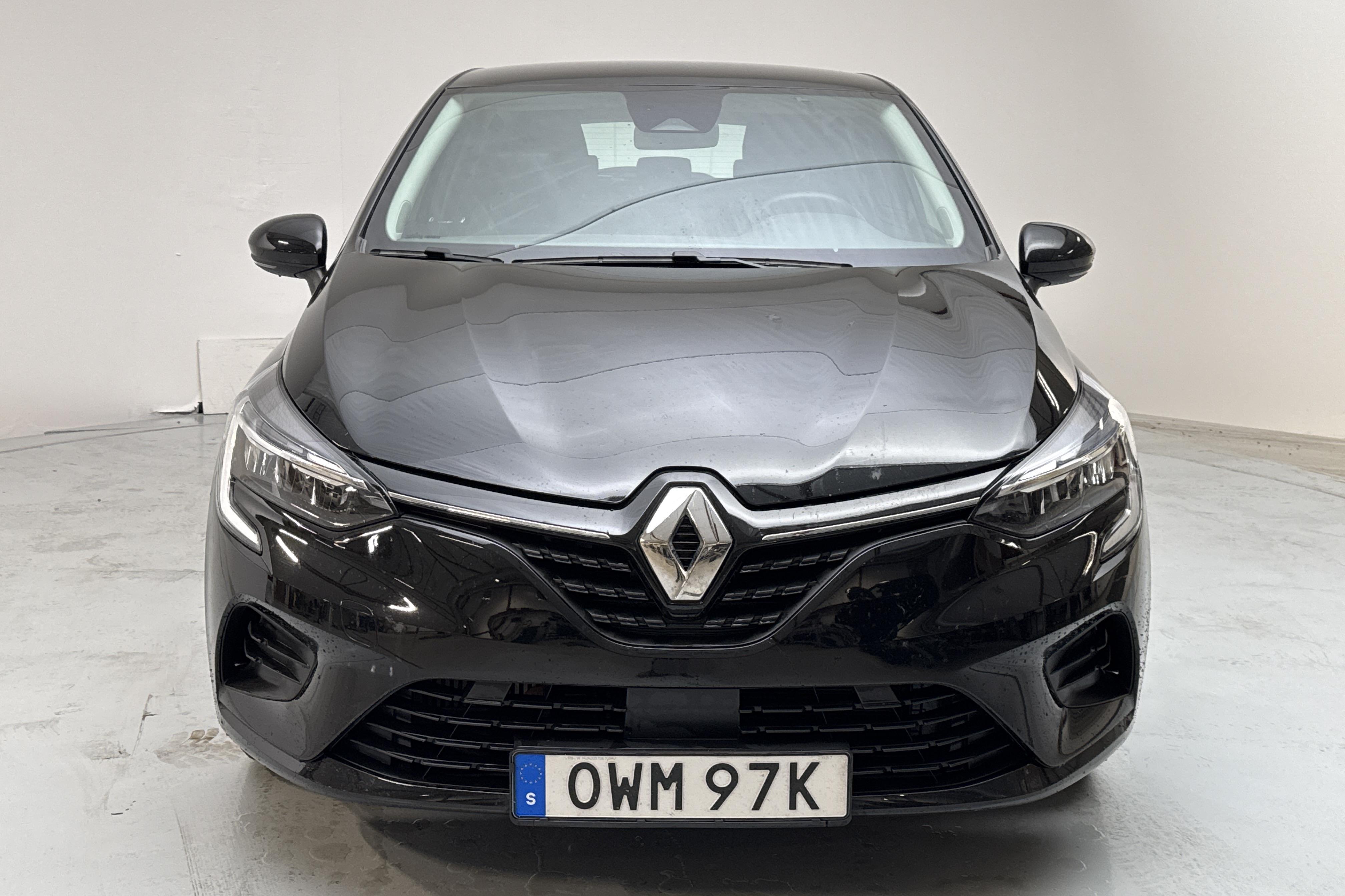 Renault Clio V 1.0 TCe 5dr (90hk) - 4 273 mil - Manuell - svart - 2023