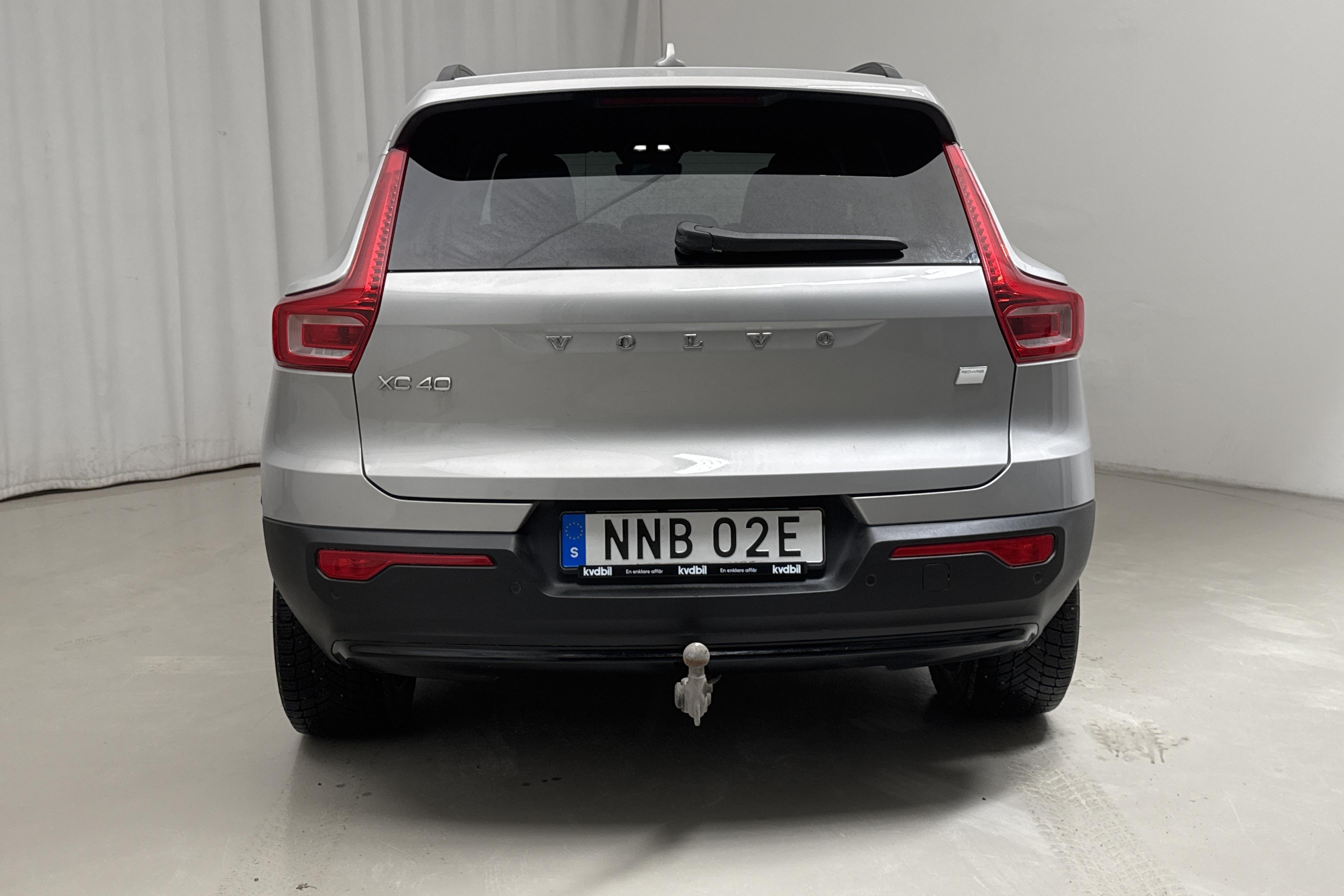 Volvo XC40 Recharge Extended Range (252hk) - 4 955 mil - Automat - silver - 2024