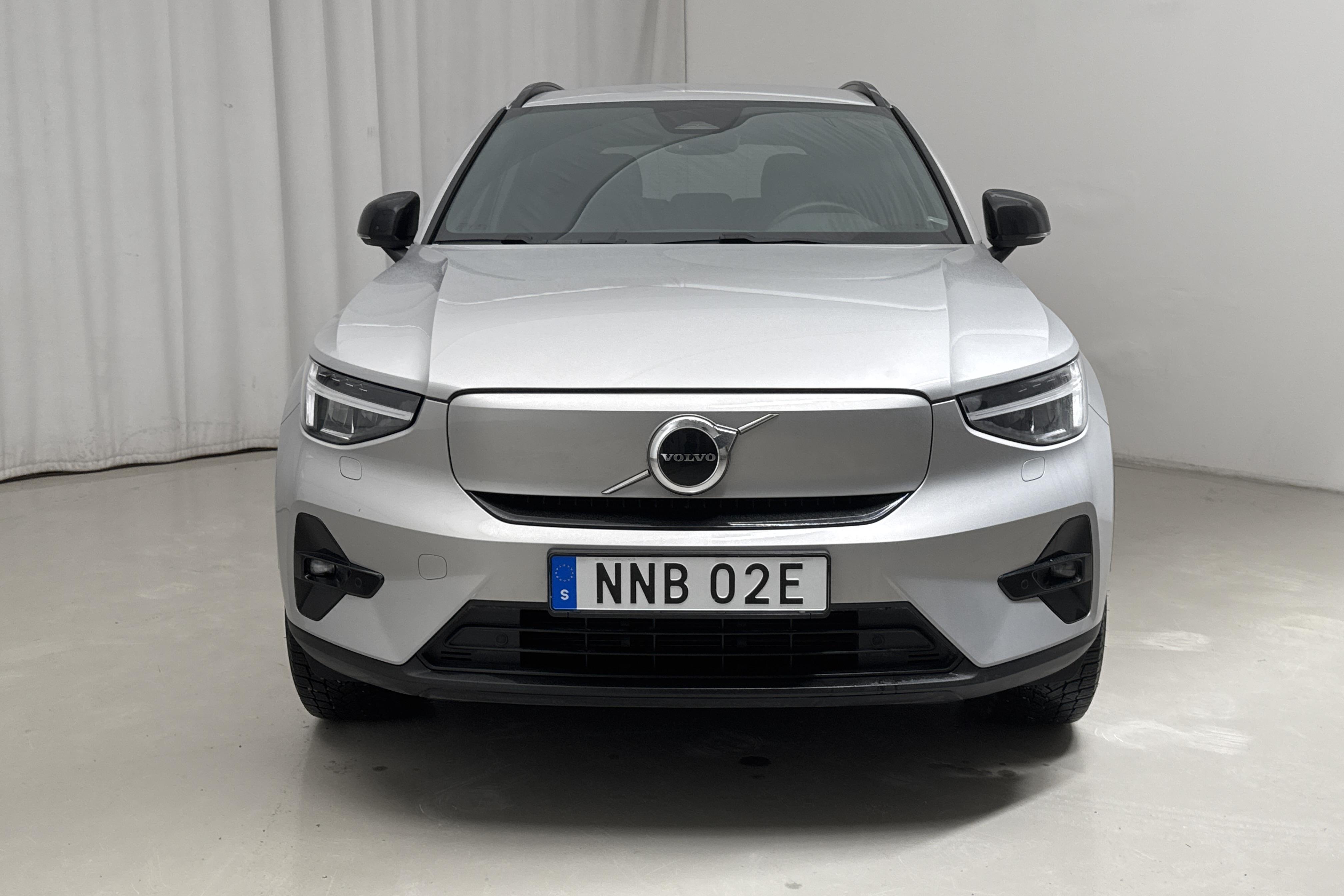 Volvo XC40 Recharge Extended Range (252hk) - 4 955 mil - Automat - silver - 2024