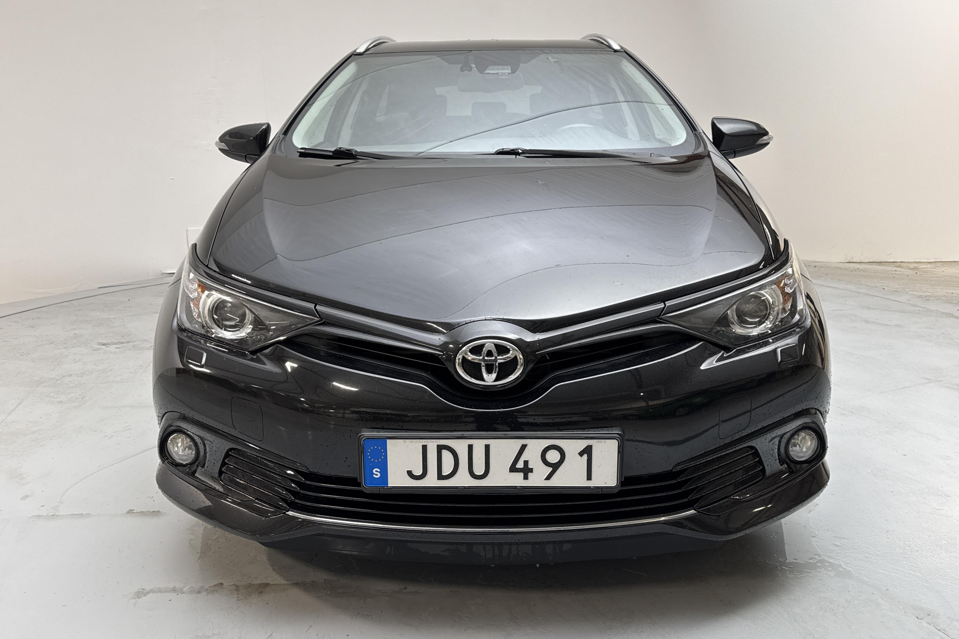 Toyota Auris 1.2T Touring Sports (116hk) - 7 147 mil - Automat - svart - 2018