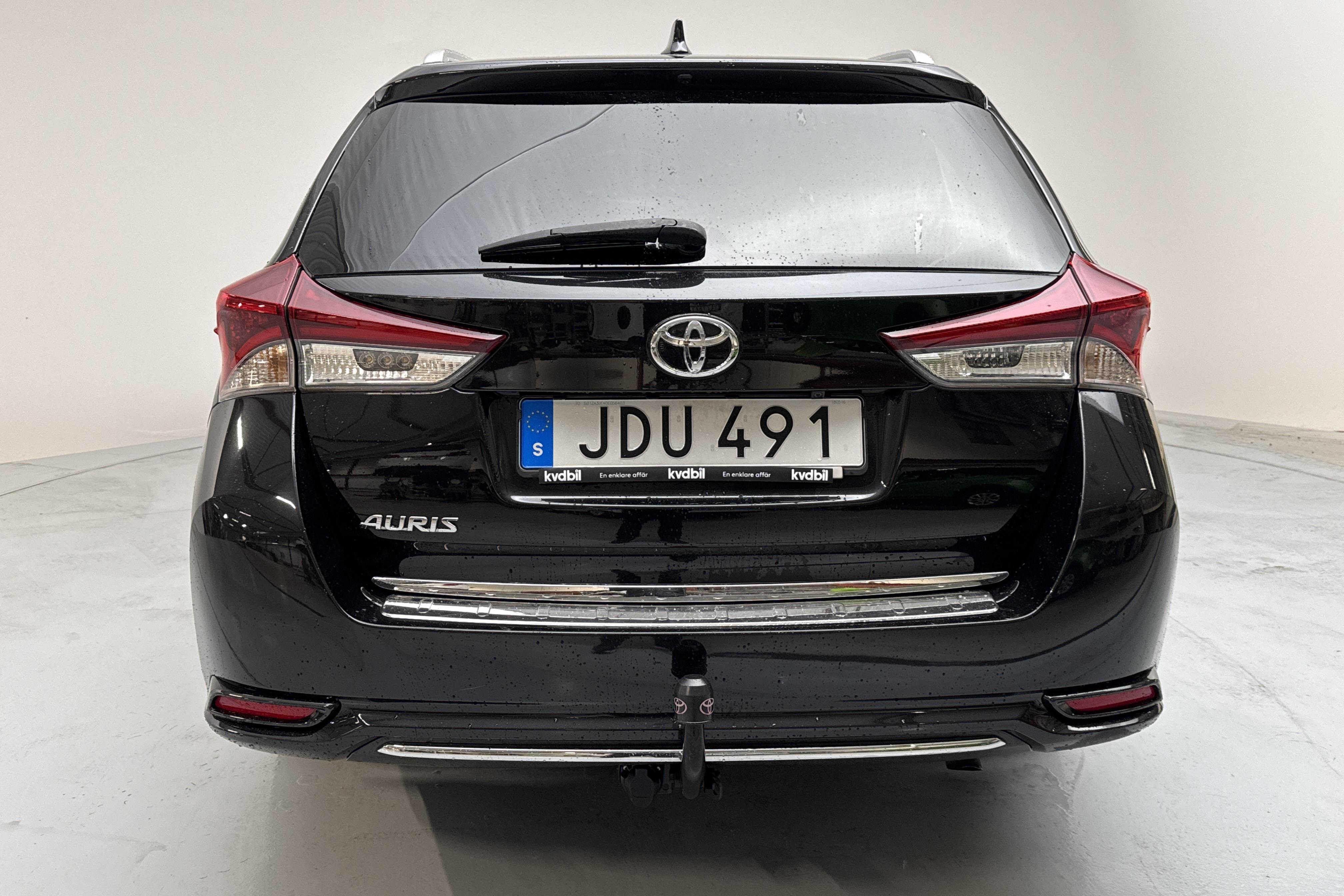 Toyota Auris 1.2T Touring Sports (116hk) - 7 147 mil - Automat - svart - 2018