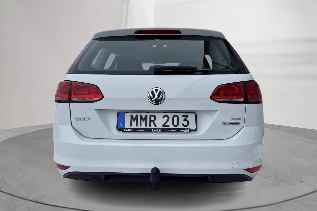 VW Golf VII 1.4 TGI BlueMotion Sportscombi (110hk) - 8 307 mil - Automat - vit - 2015