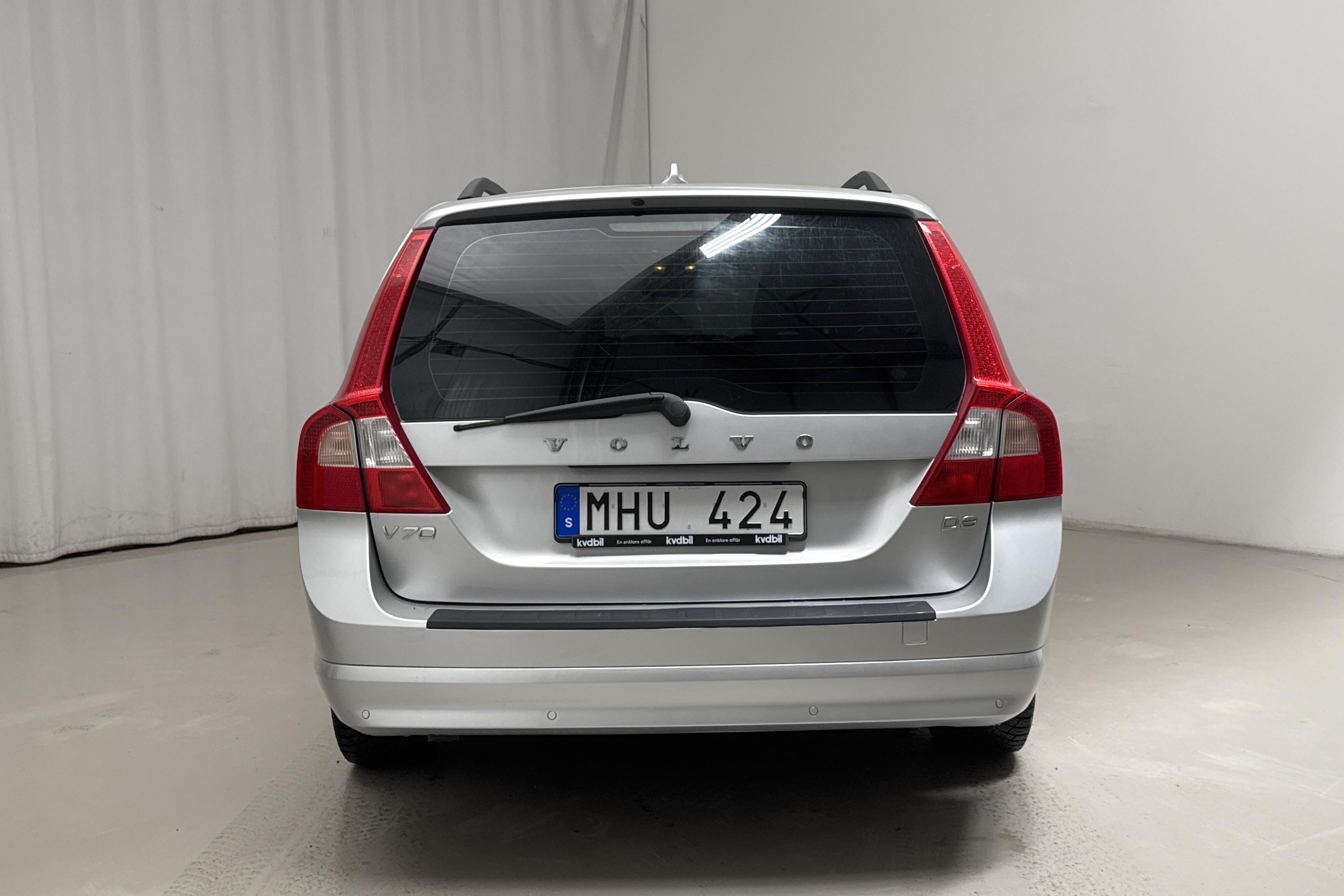 Volvo V70 II D3 (163hk) - 24 557 mil - Manuell - Light Grey - 2012