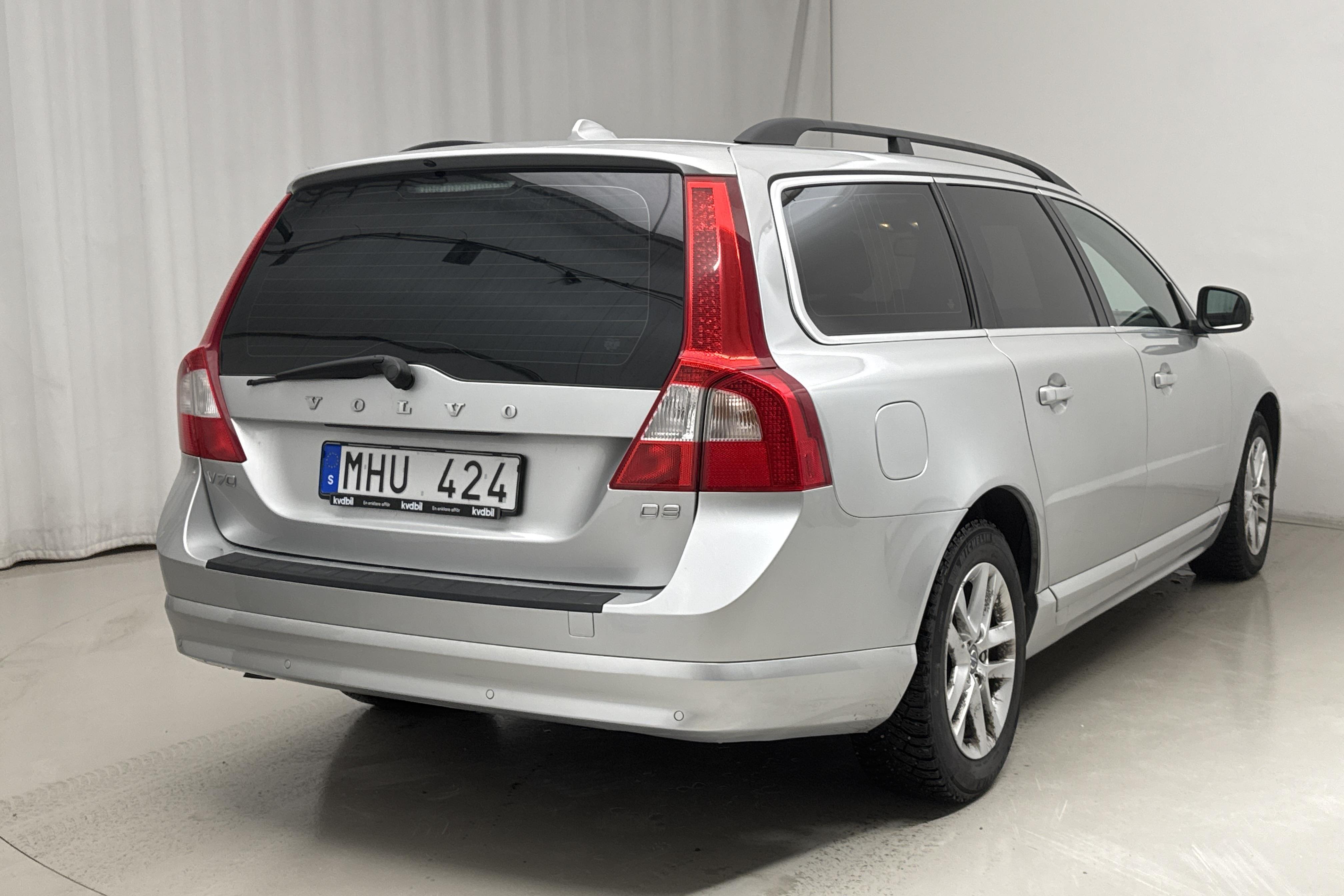 Volvo V70 II D3 (163hk) - 24 557 mil - Manuell - Light Grey - 2012