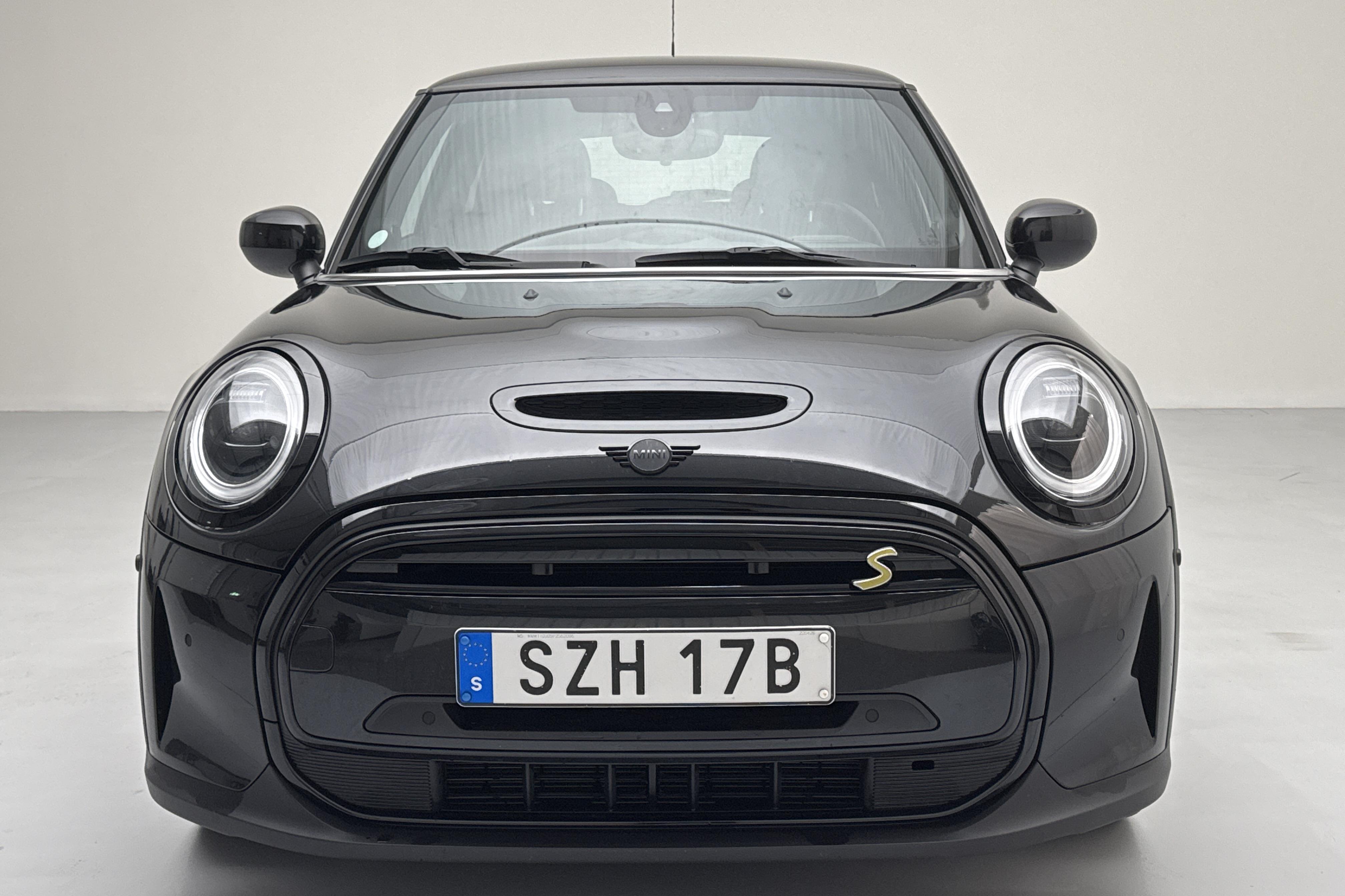 MINI Cooper SE, F56 LCI (184hk) - 2 382 mil - Automat - svart - 2023