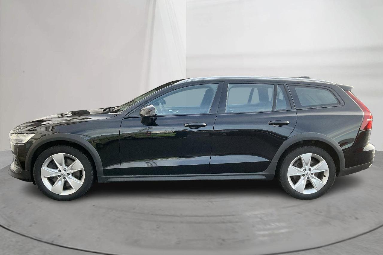 Volvo V60 D4 Cross Country AWD (190hk) - 14 275 mil - Automat - svart - 2020