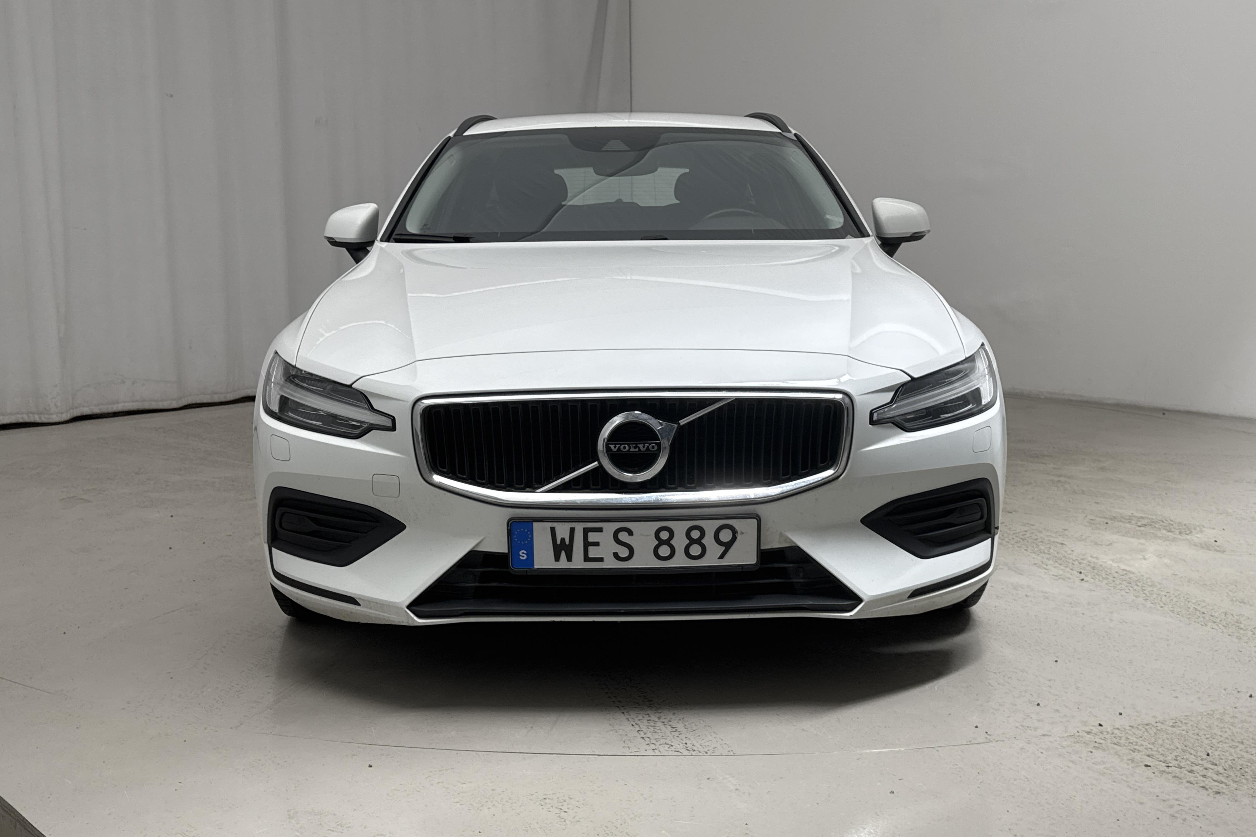 Volvo V60 D3 (150hk) - 17 375 mil - Automat - vit - 2020