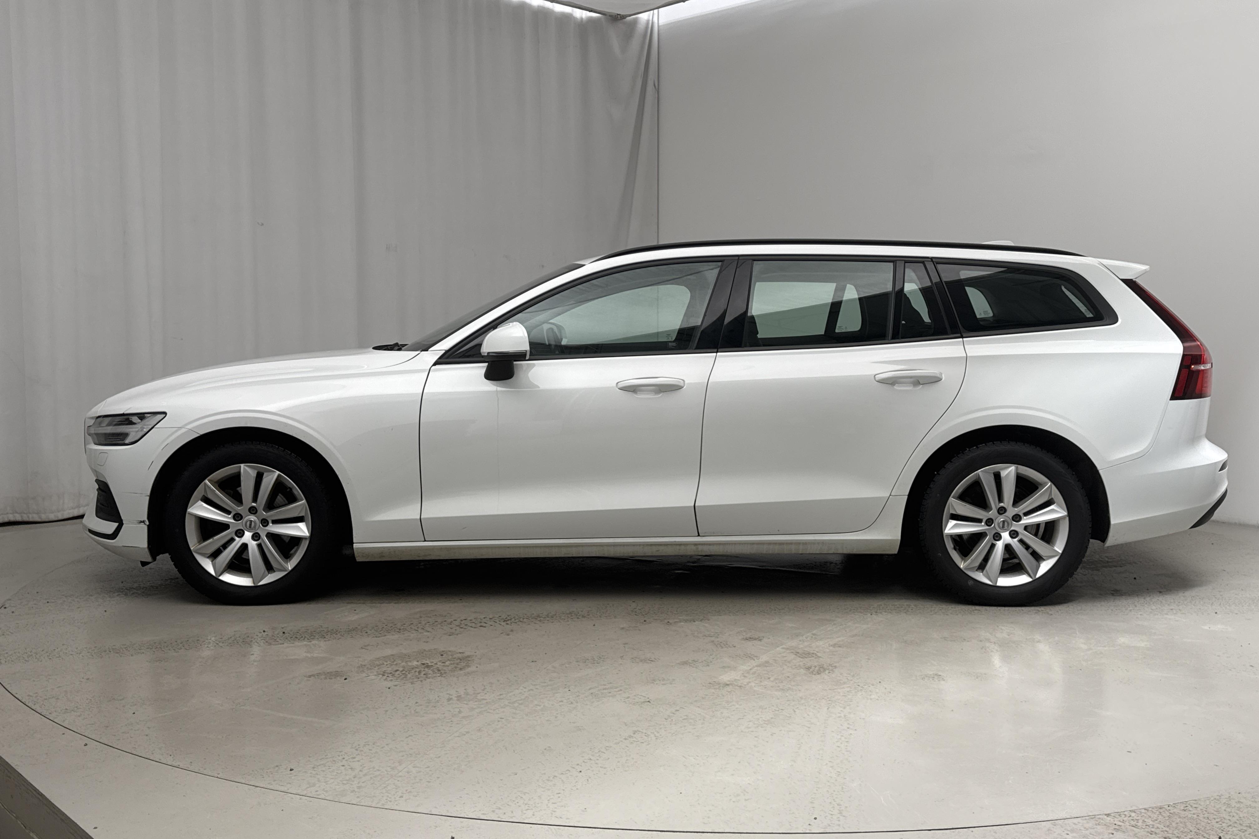 Volvo V60 D3 (150hk) - 17 375 mil - Automat - vit - 2020