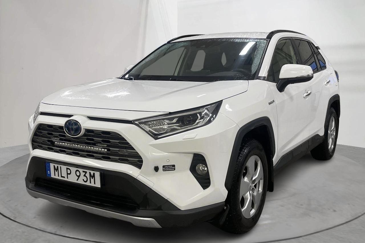 Toyota RAV4 2.5 HSD AWD (222hk) - 4 937 mil - Automat - vit - 2020