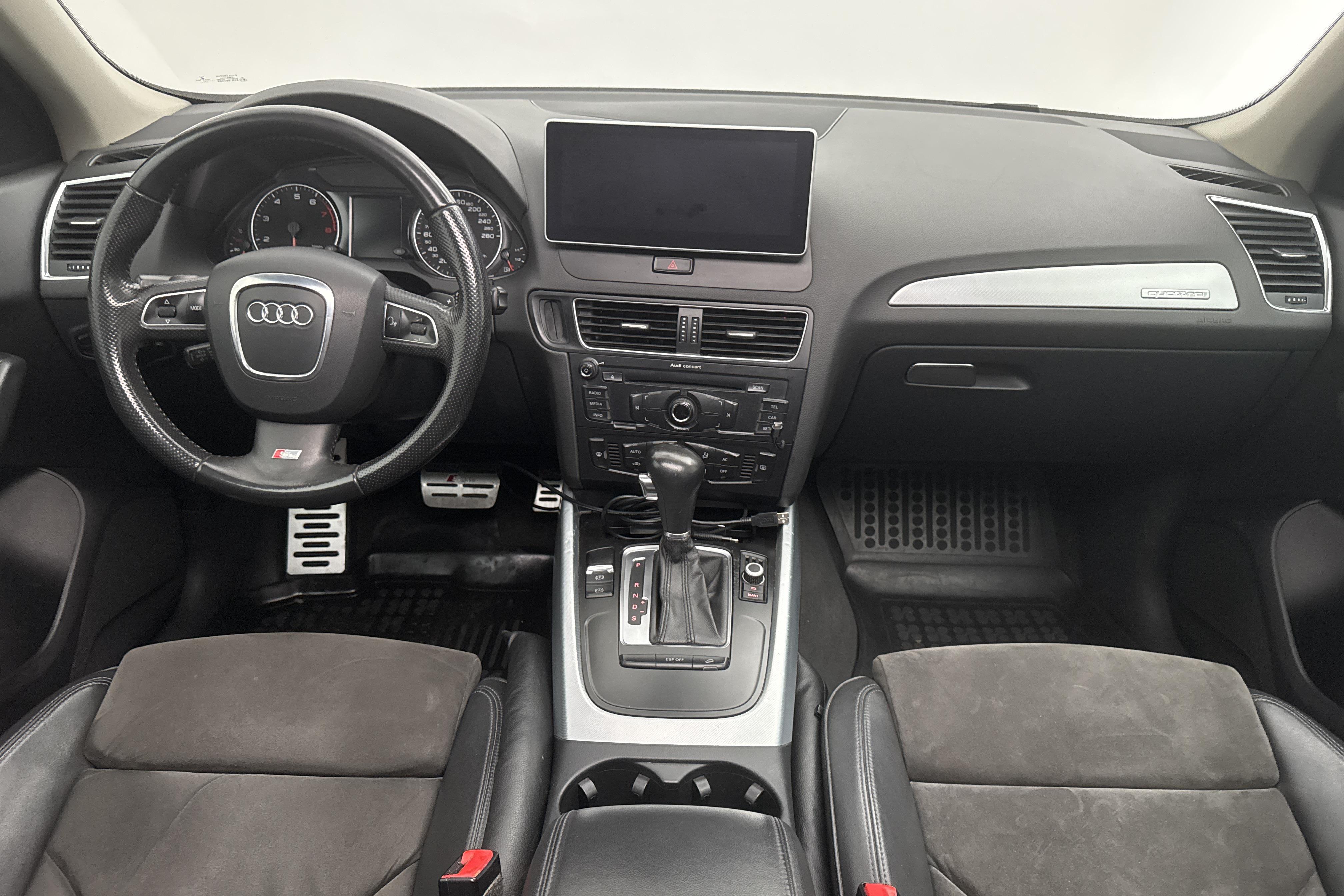 Audi Q5 2.0 TFSI quattro (211hk) - 21 126 mil - Automat - svart - 2009