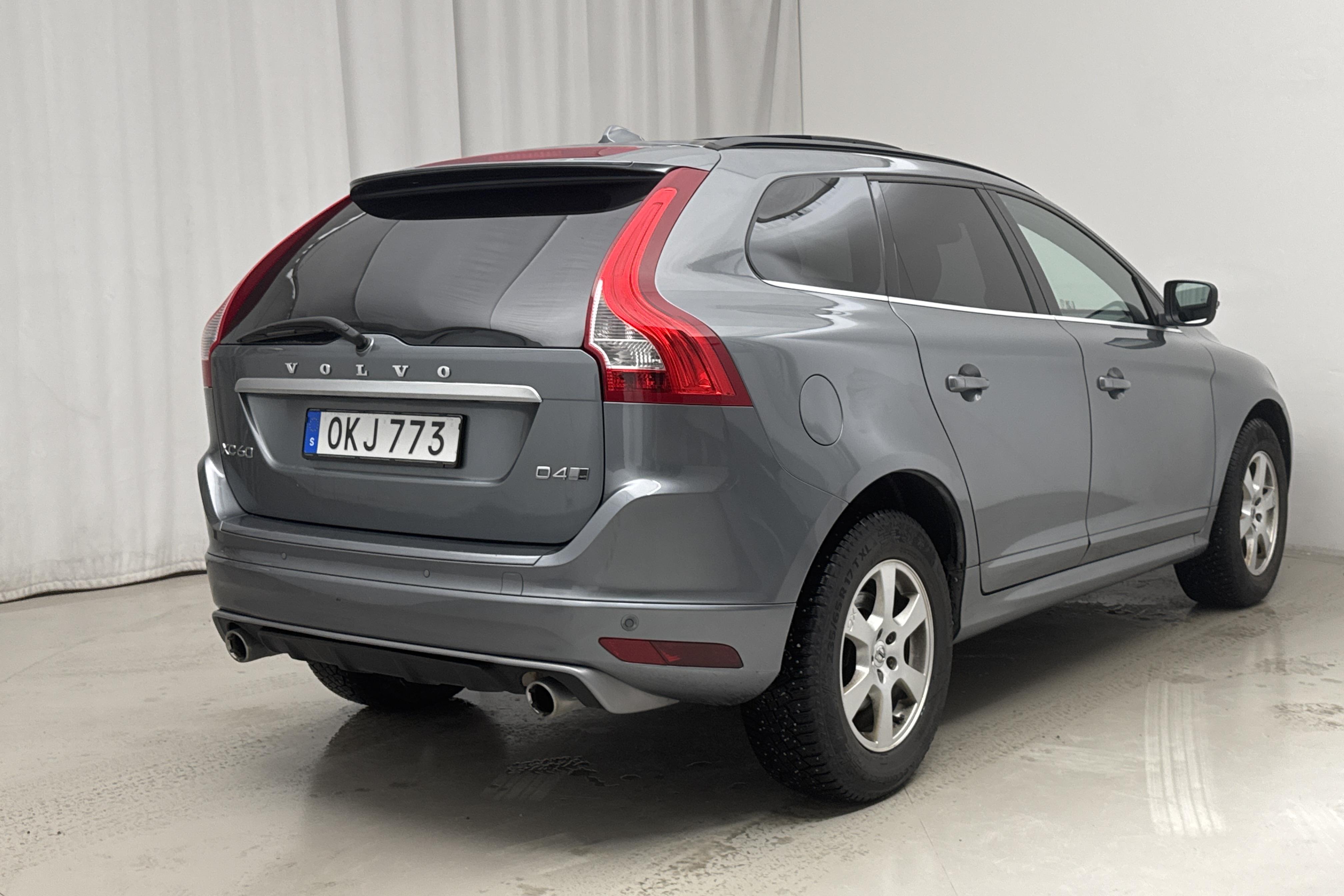 Volvo XC60 D4 AWD (190hk) - 11 311 mil - Automat - grå - 2017