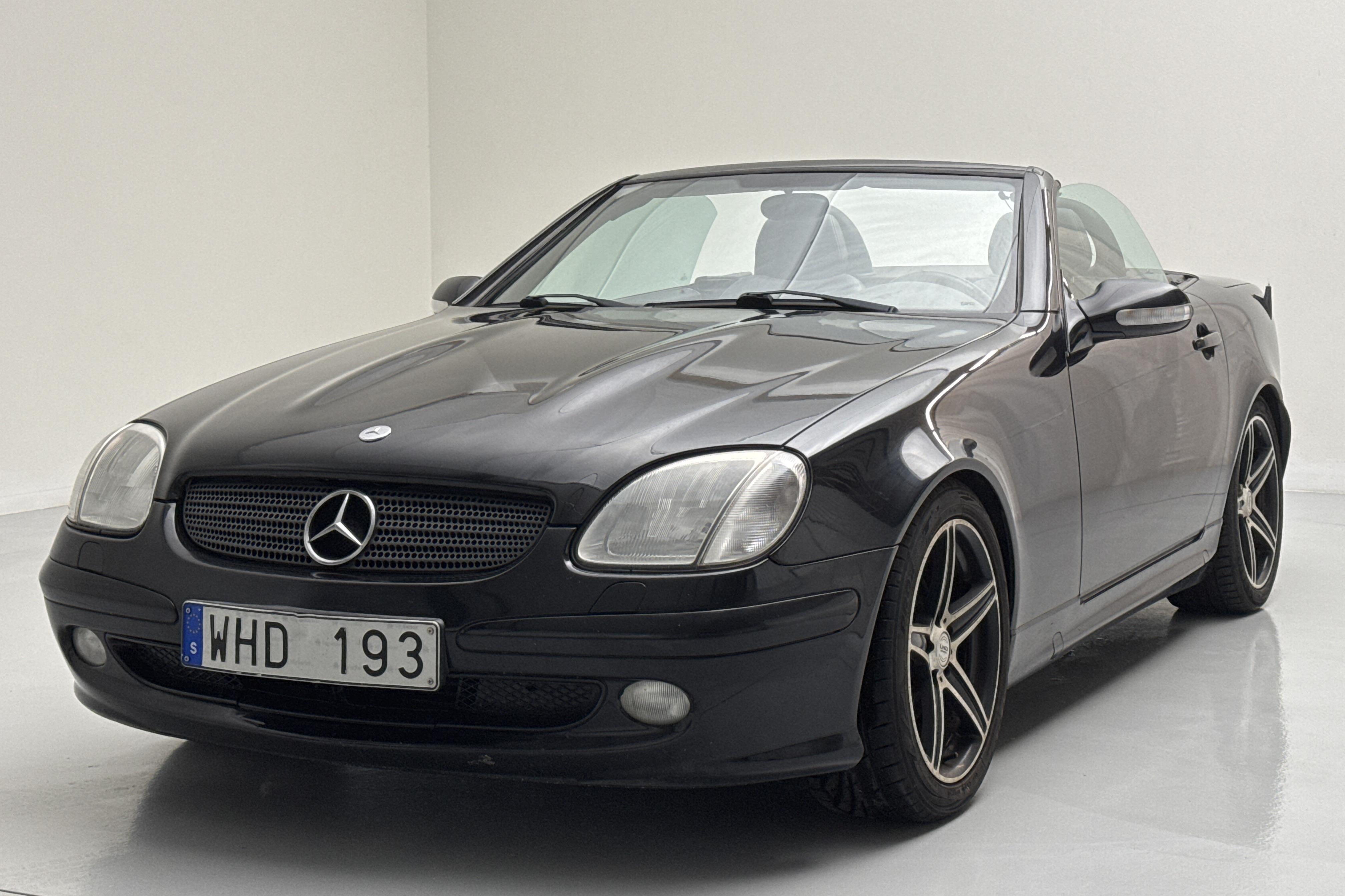 Mercedes SLK 230 Kompressor R170 (197hk) - 16 496 mil - Manuell - svart - 2002