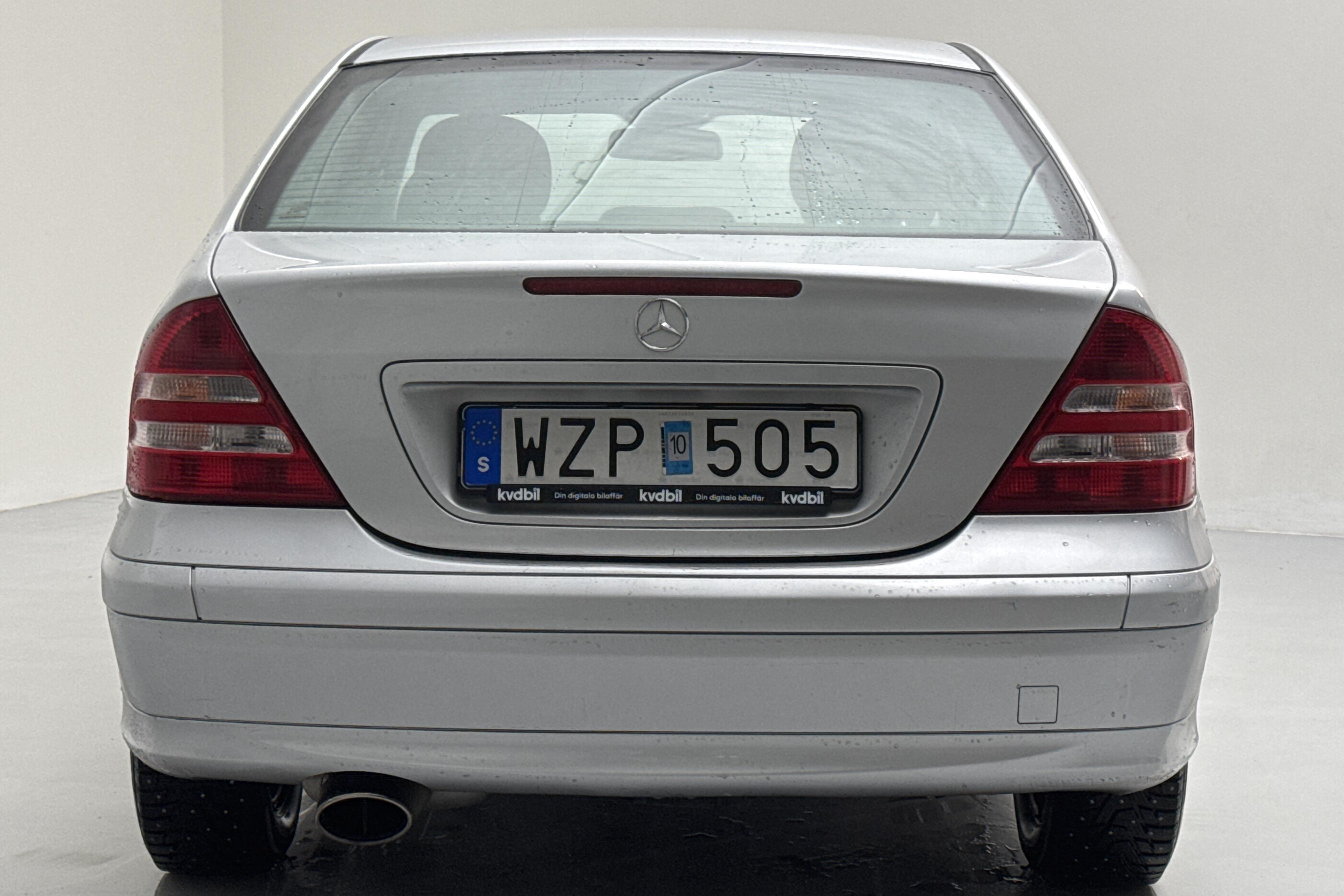 Mercedes C 180 Kompressor W203 (143hk) - 11 068 mil - Automat - silver - 2006