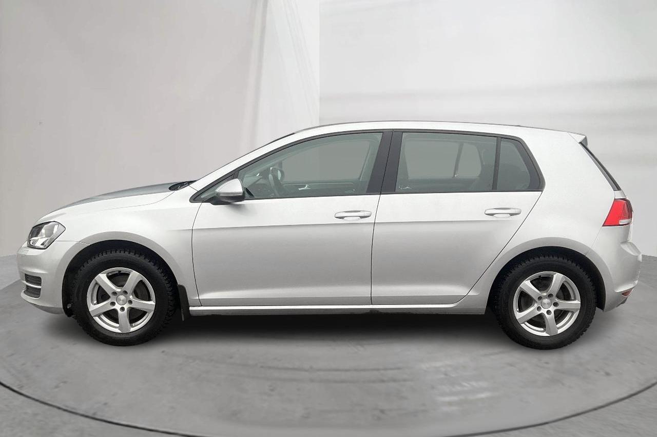 VW Golf VII 1.2 TSI 5dr (105hk) - 8 668 mil - Manuell - silver - 2013