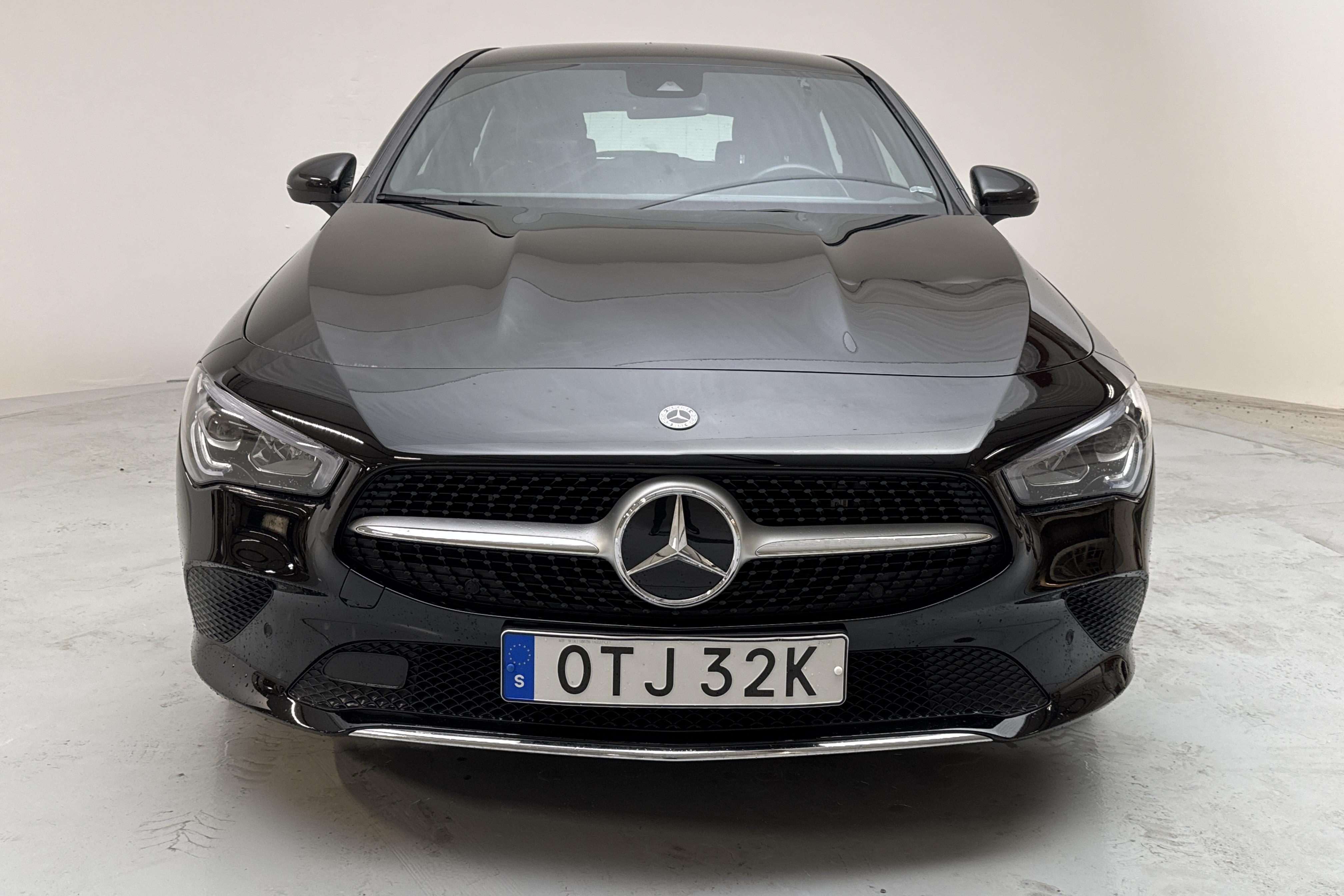 Mercedes CLA 250 e Shooting Brake X118 (218hk) - 14 700 mil - Automat - svart - 2022