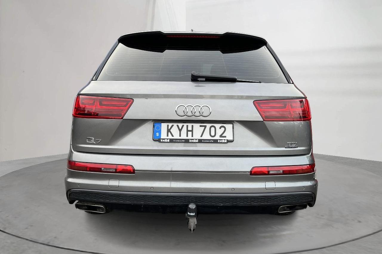 Audi Q7 3.0 TDI quattro (272hk) - 18 105 mil - Automat - grå - 2016