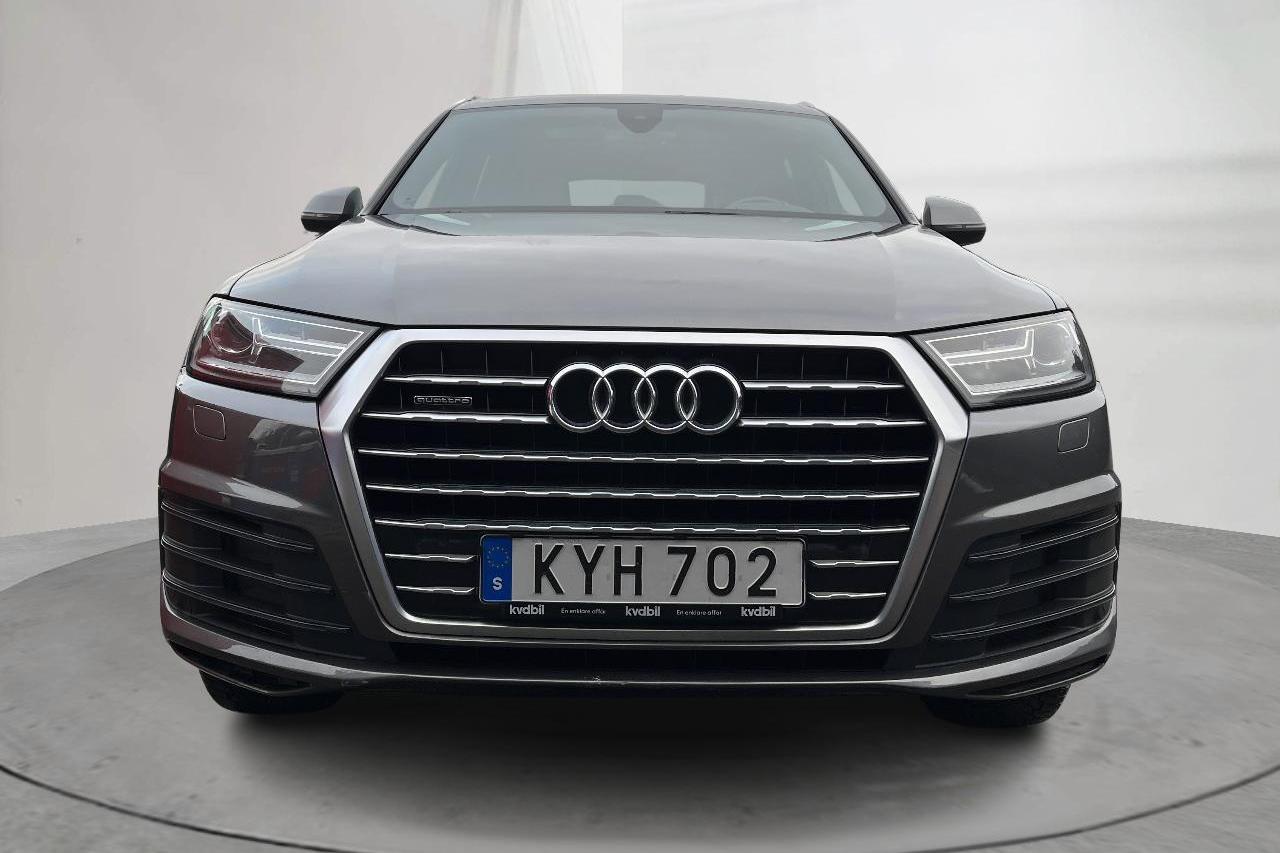 Audi Q7 3.0 TDI quattro (272hk) - 18 105 mil - Automat - grå - 2016