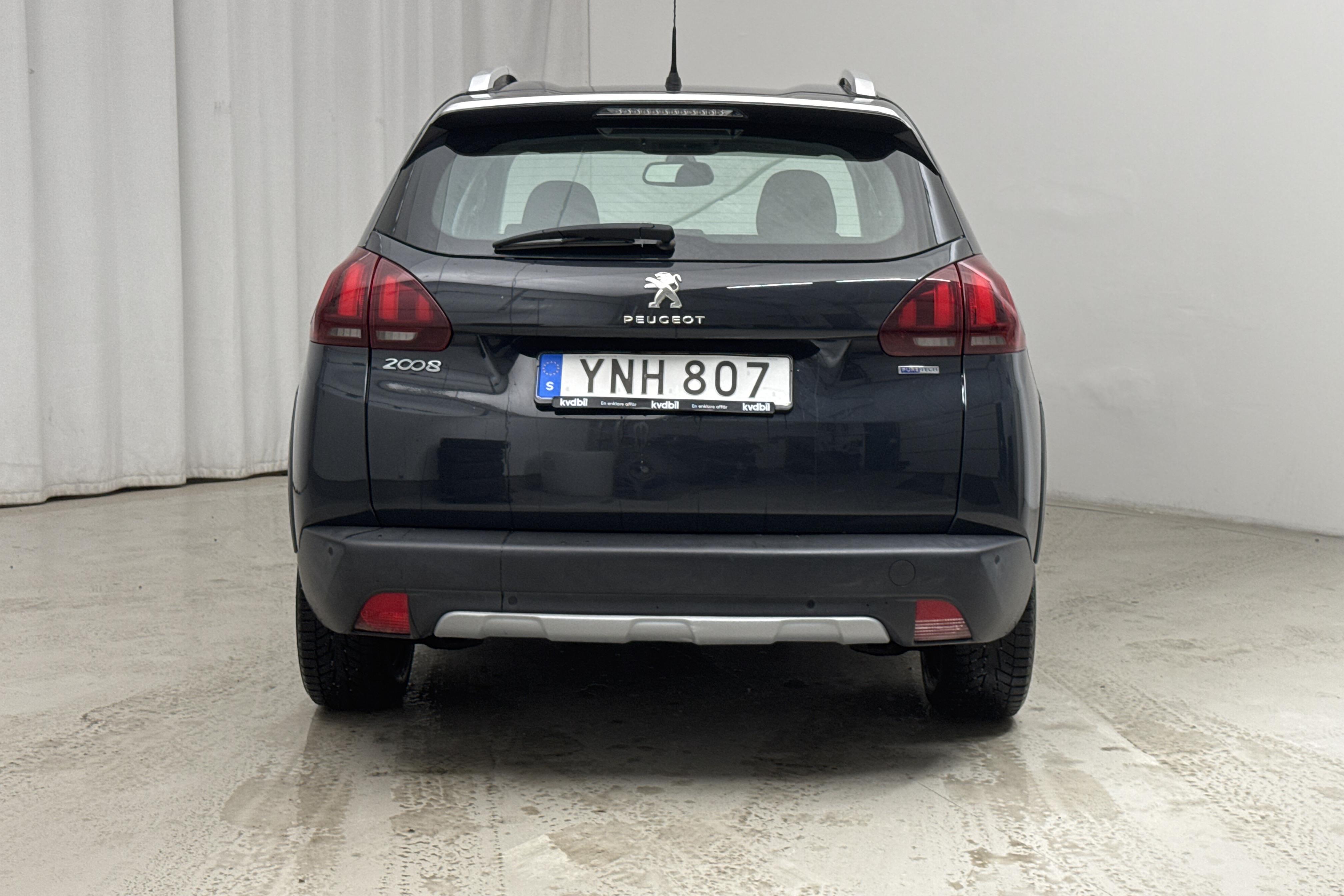 Peugeot 2008 1.2 PureTech (110hk) - 11 242 mil - Automat - 2017