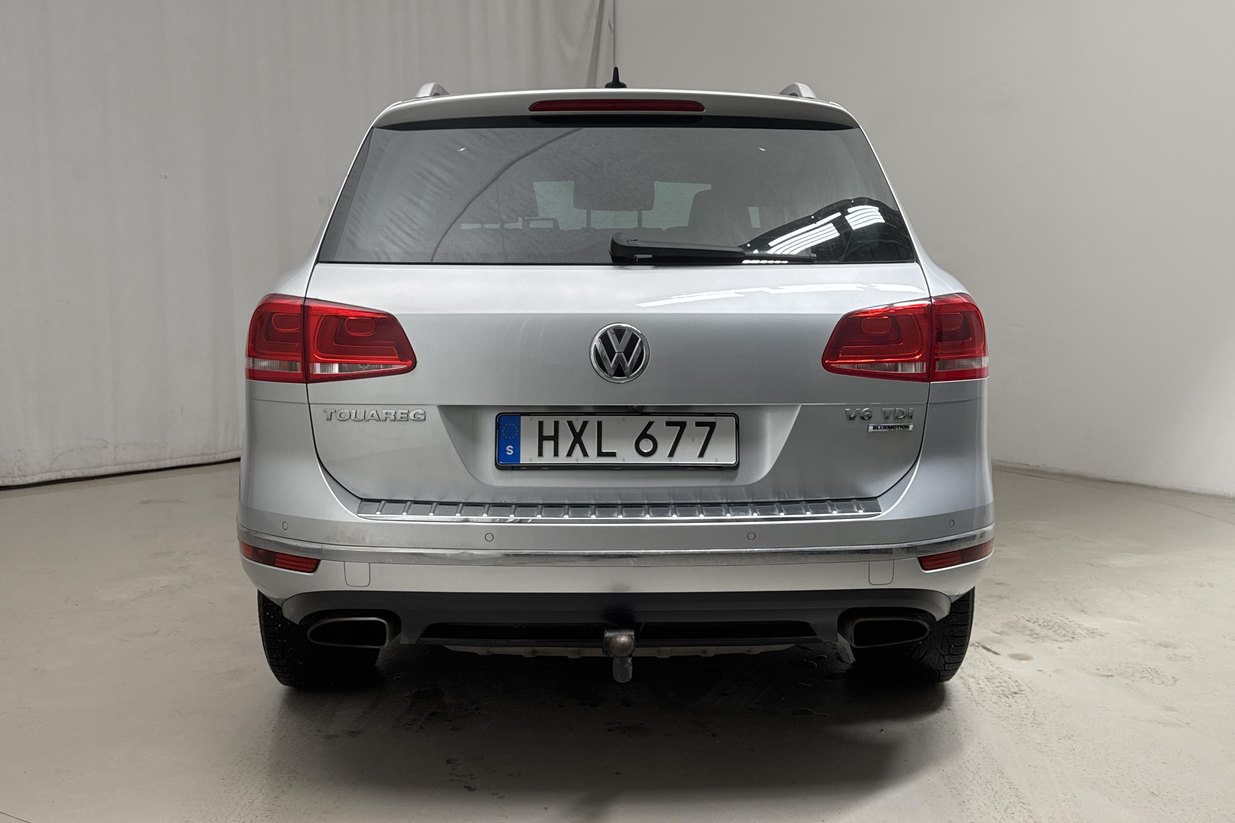 VW Touareg 3.0 TDI BlueMotion Technology (204hk) - 16 505 mil - Automat - silver - 2016