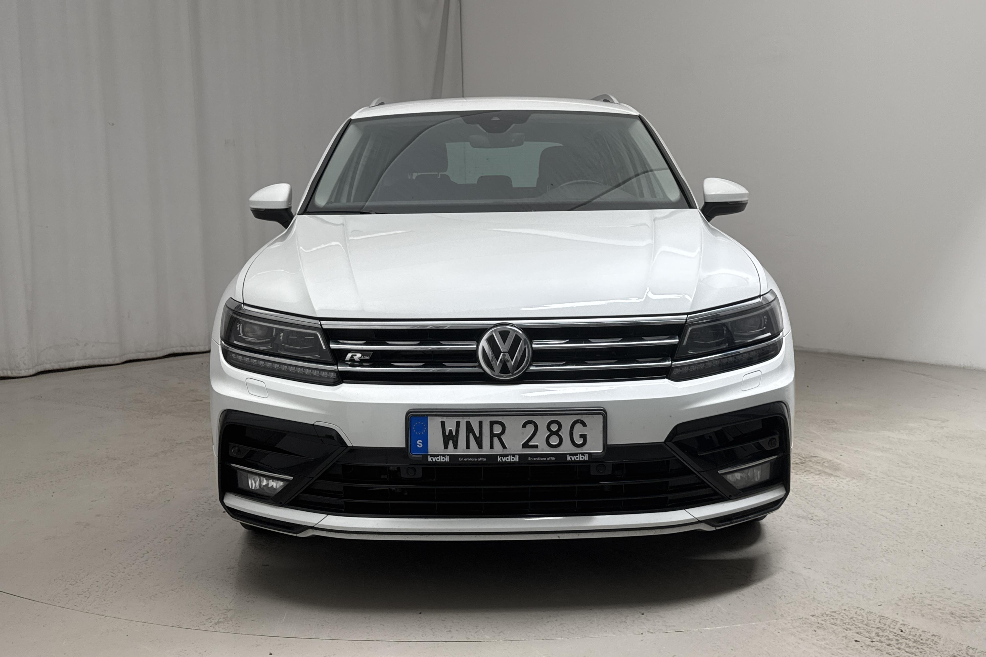 VW Tiguan 2.0 TDI 4MOTION (190hk) - 22 333 mil - Automat - vit - 2019