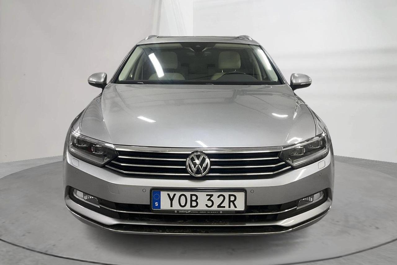 VW Passat Sportcombi 1,8 TSI - 9 863 mil - Automat - grå - 2017