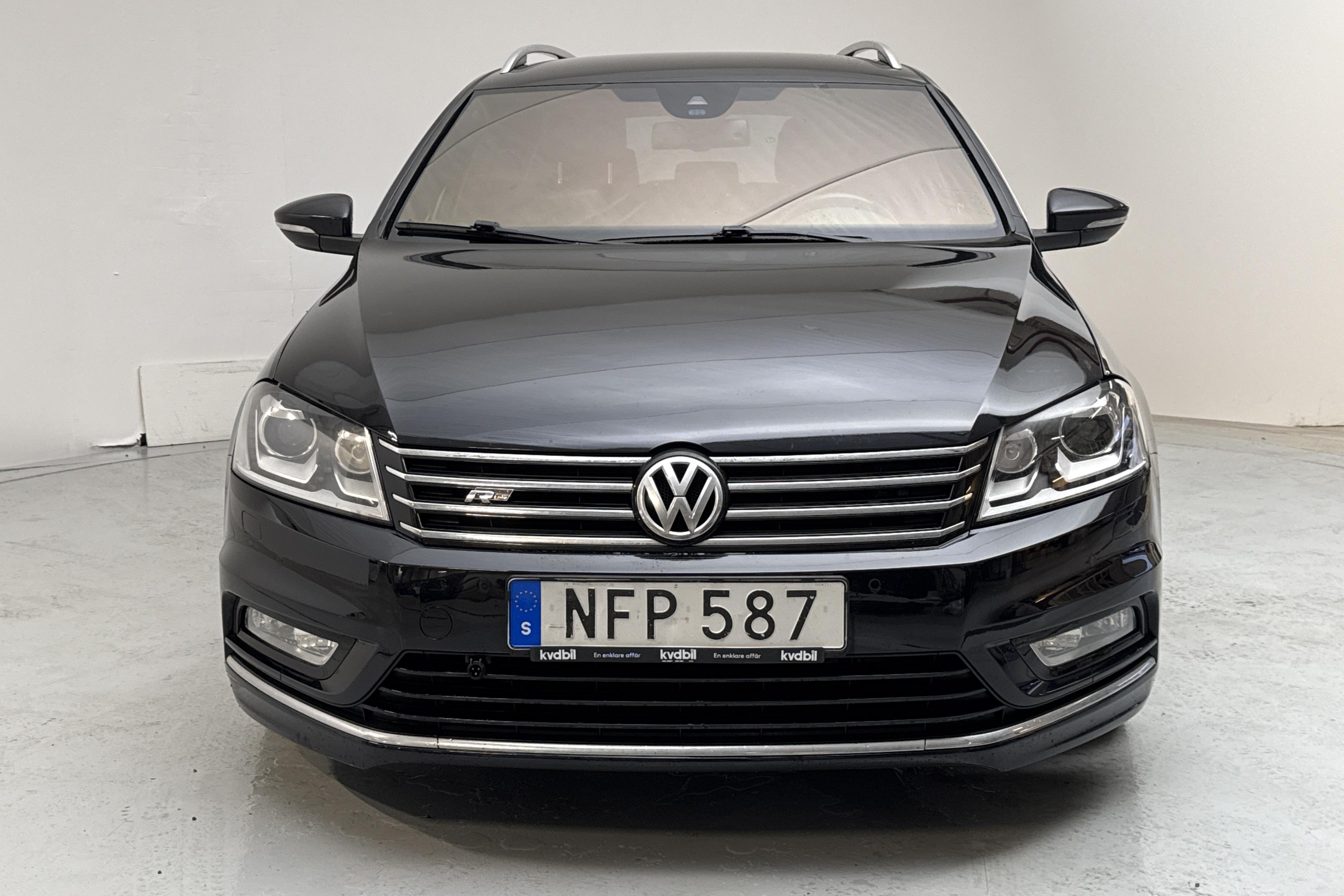 VW Passat 2.0 TDI BlueMotion Technology Variant 4Motion (170hk) - 22 342 mil - Automat - svart - 2013