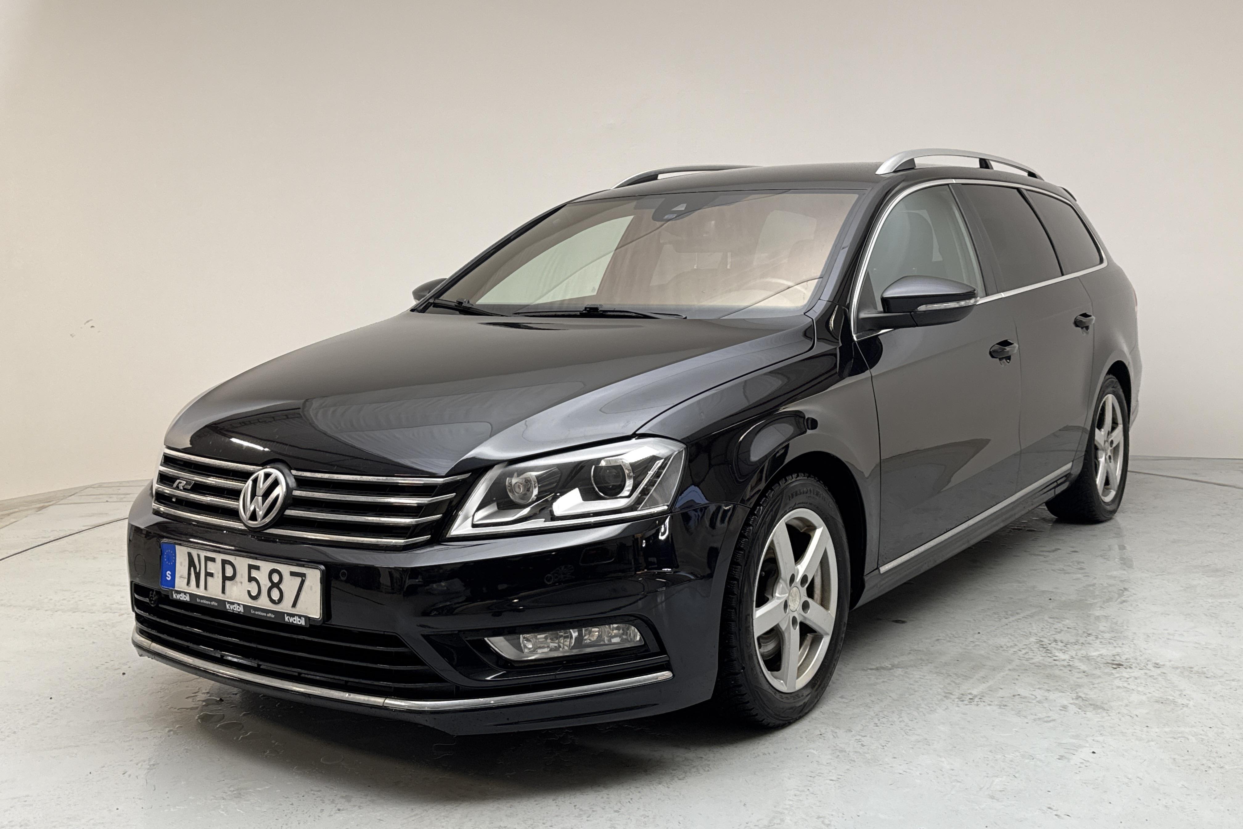 VW Passat 2.0 TDI BlueMotion Technology Variant 4Motion (170hk) - 22 342 mil - Automat - svart - 2013