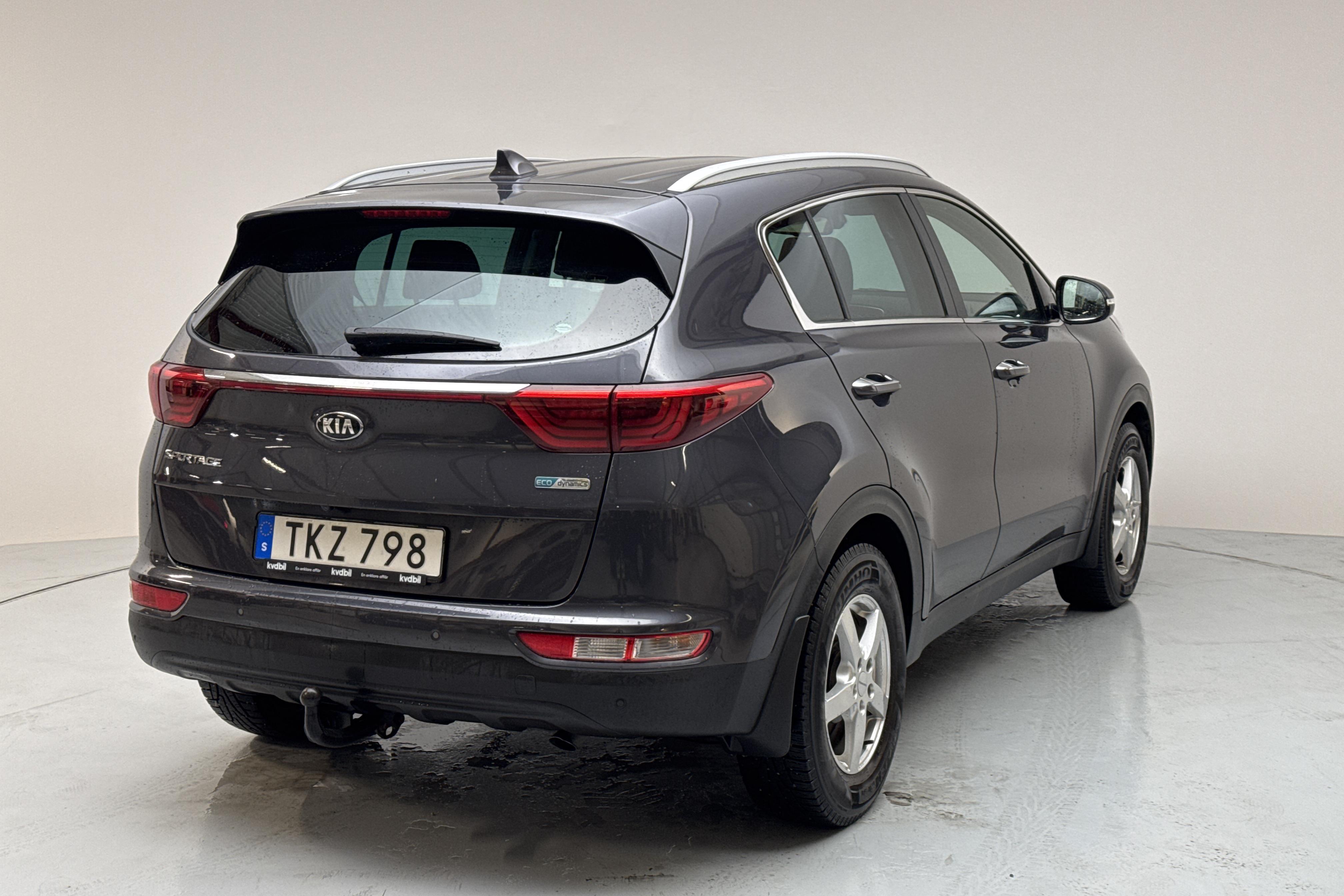 KIA Sportage 1.7 CRDi 2WD (115hk) - 5 720 mil - Manuell - grå - 2016