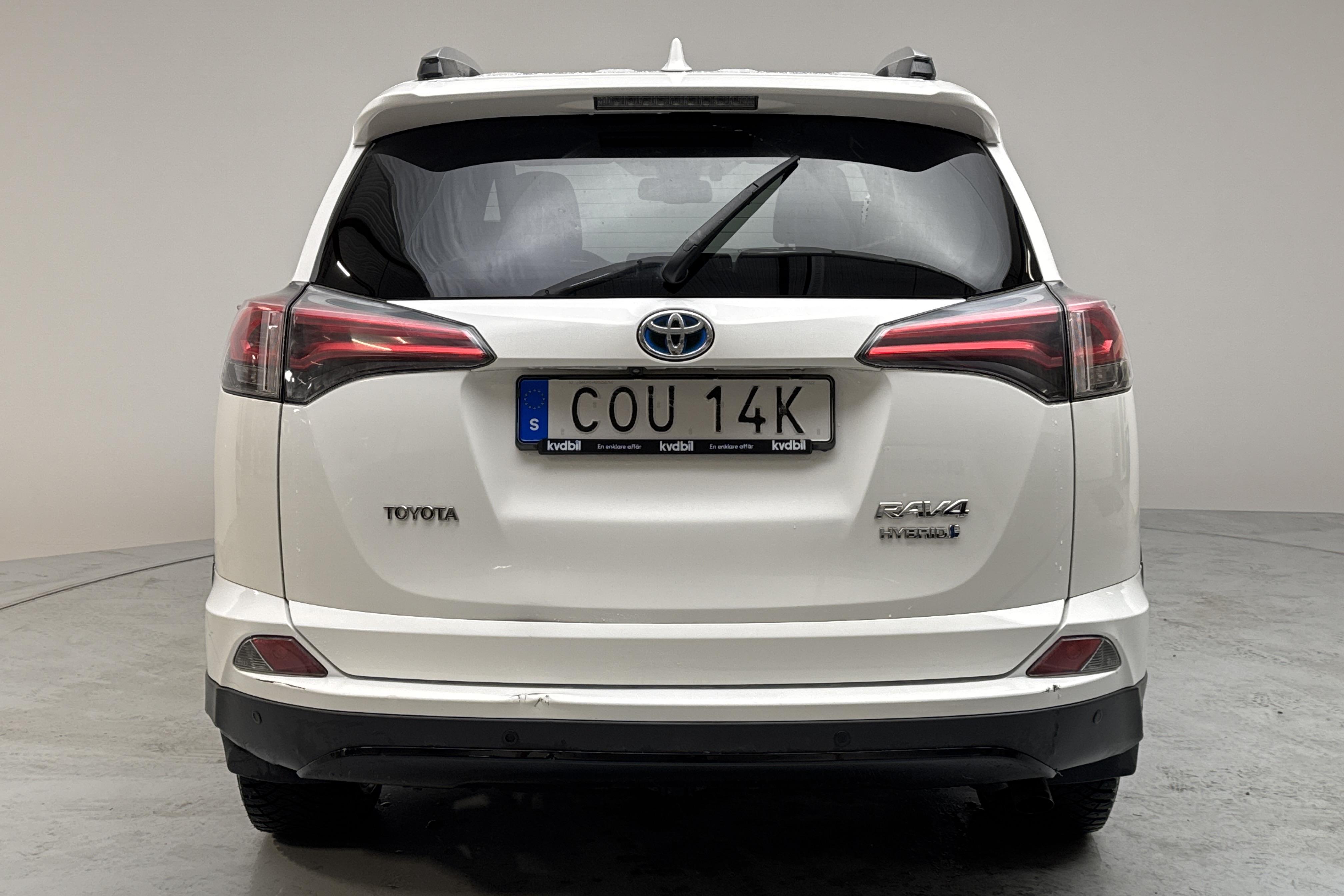 Toyota RAV4 2.5 HSD AWD (197hk) - 27 949 mil - Automat - vit - 2019