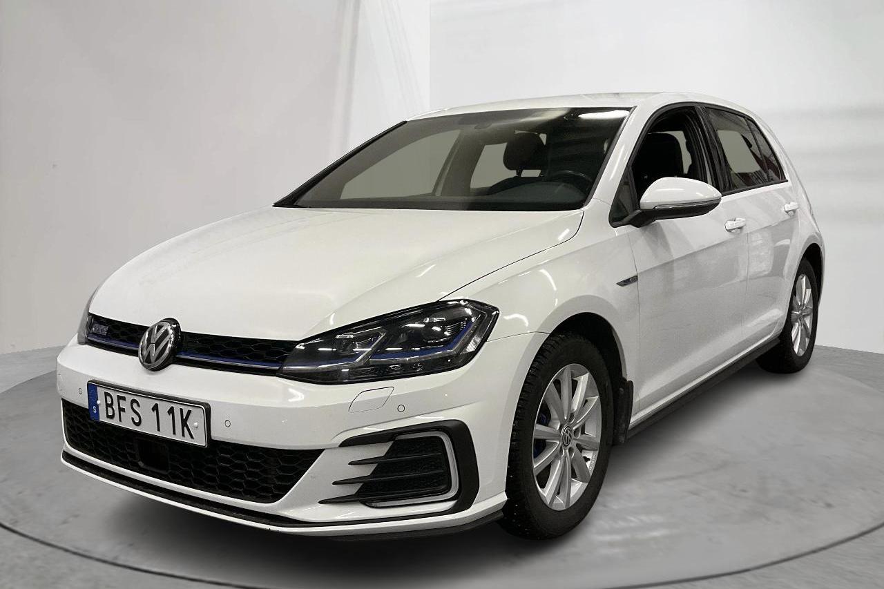 VW Golf VII GTE 5dr (204hk) - 4 931 mil - Automat - vit - 2020