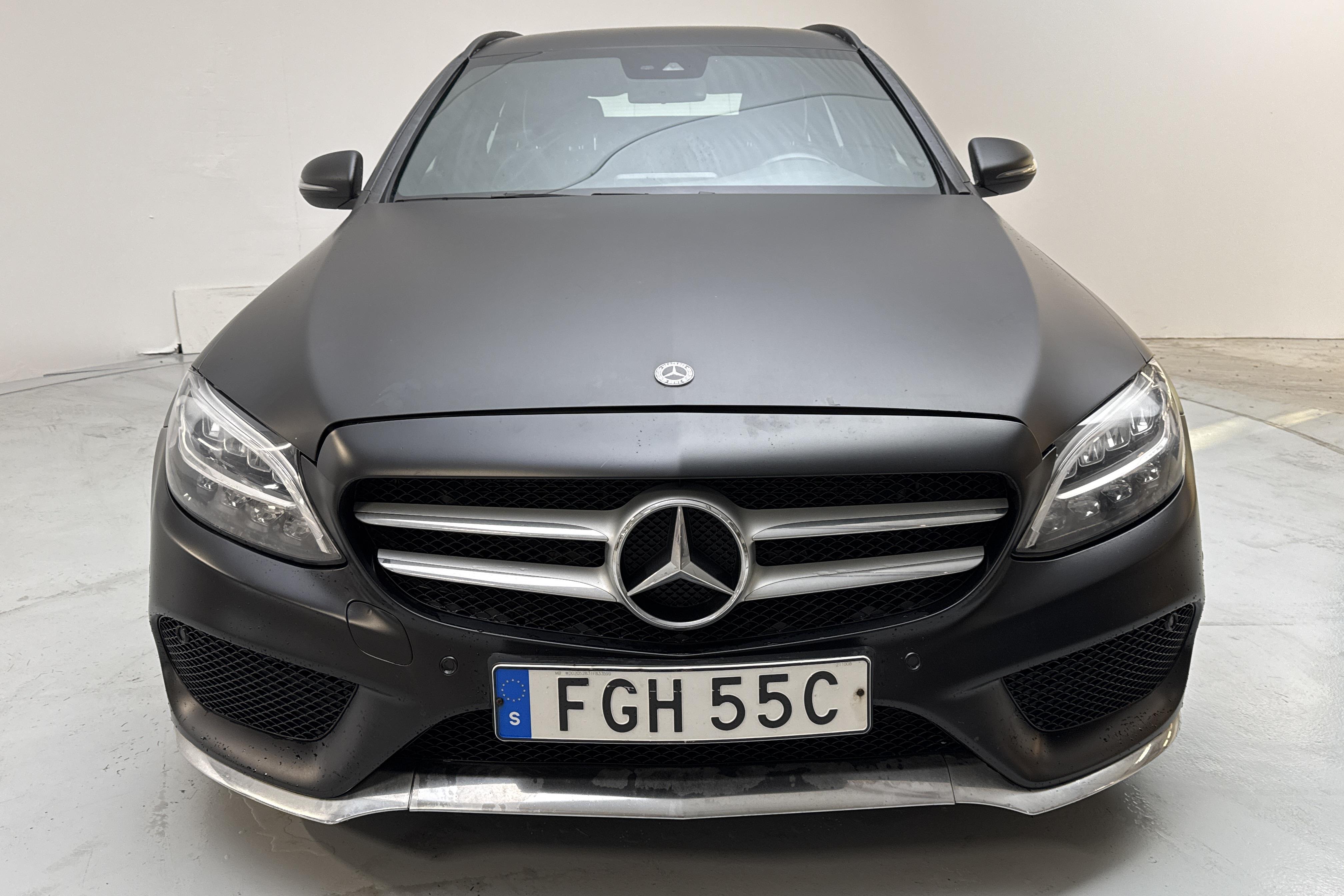 Mercedes C 300 Kombi S205 (258hk) - 9 075 mil - Automat - svart - 2019