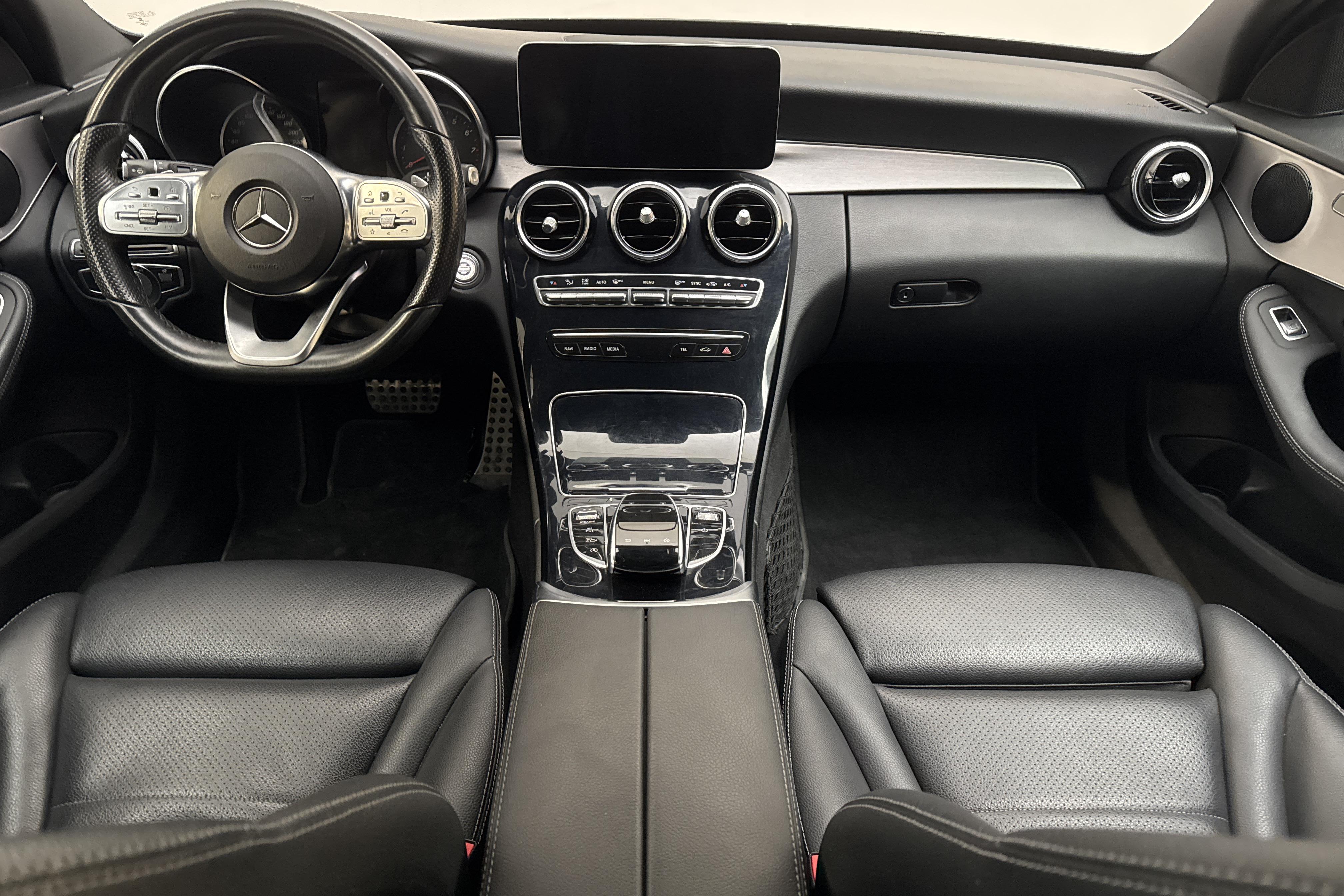 Mercedes C 300 Kombi S205 (258hk) - 9 075 mil - Automat - svart - 2019