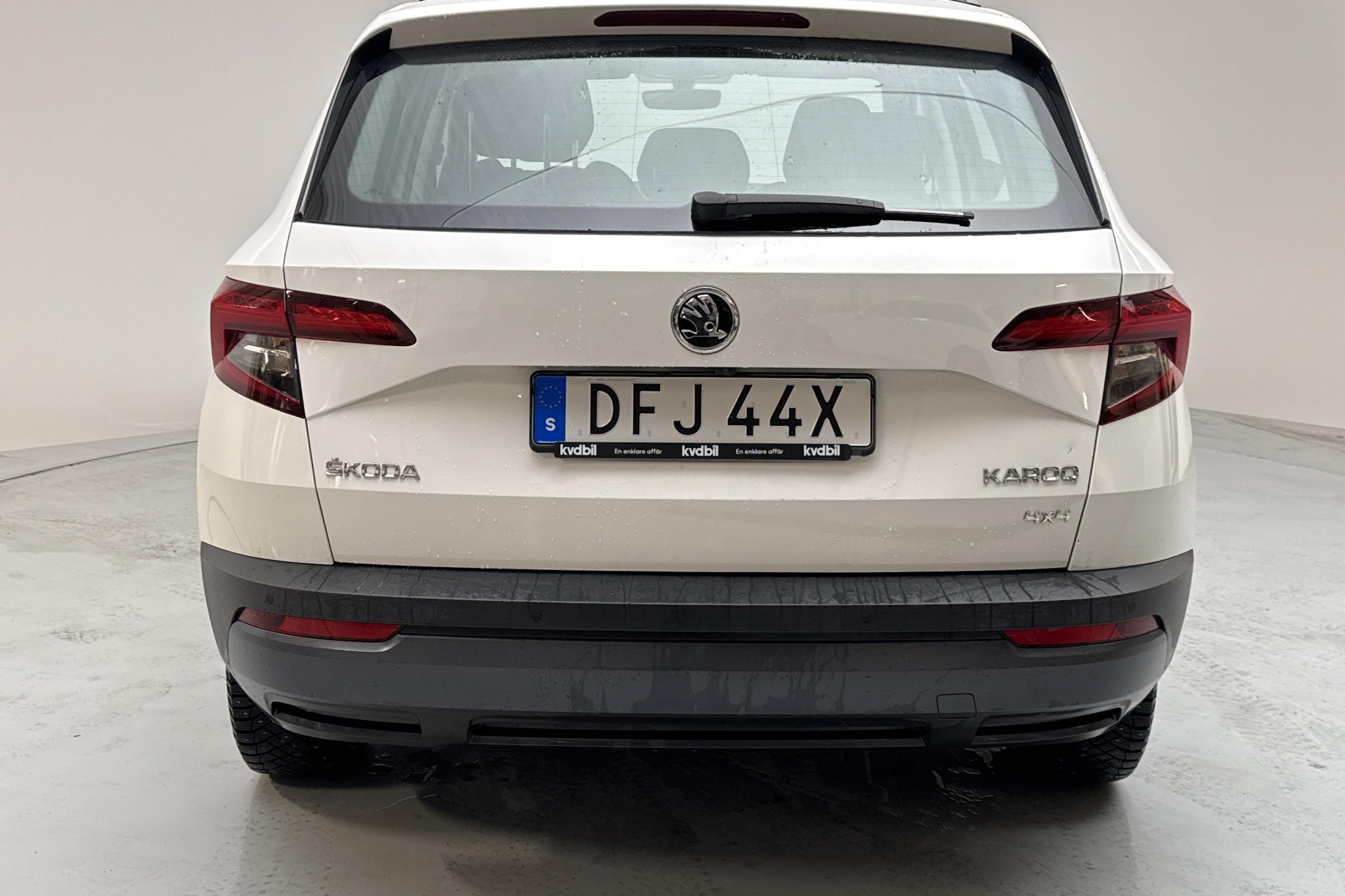 Skoda Karoq 2.0 TDI 4X4 (150hk) - 16 209 mil - Manuell - vit - 2019