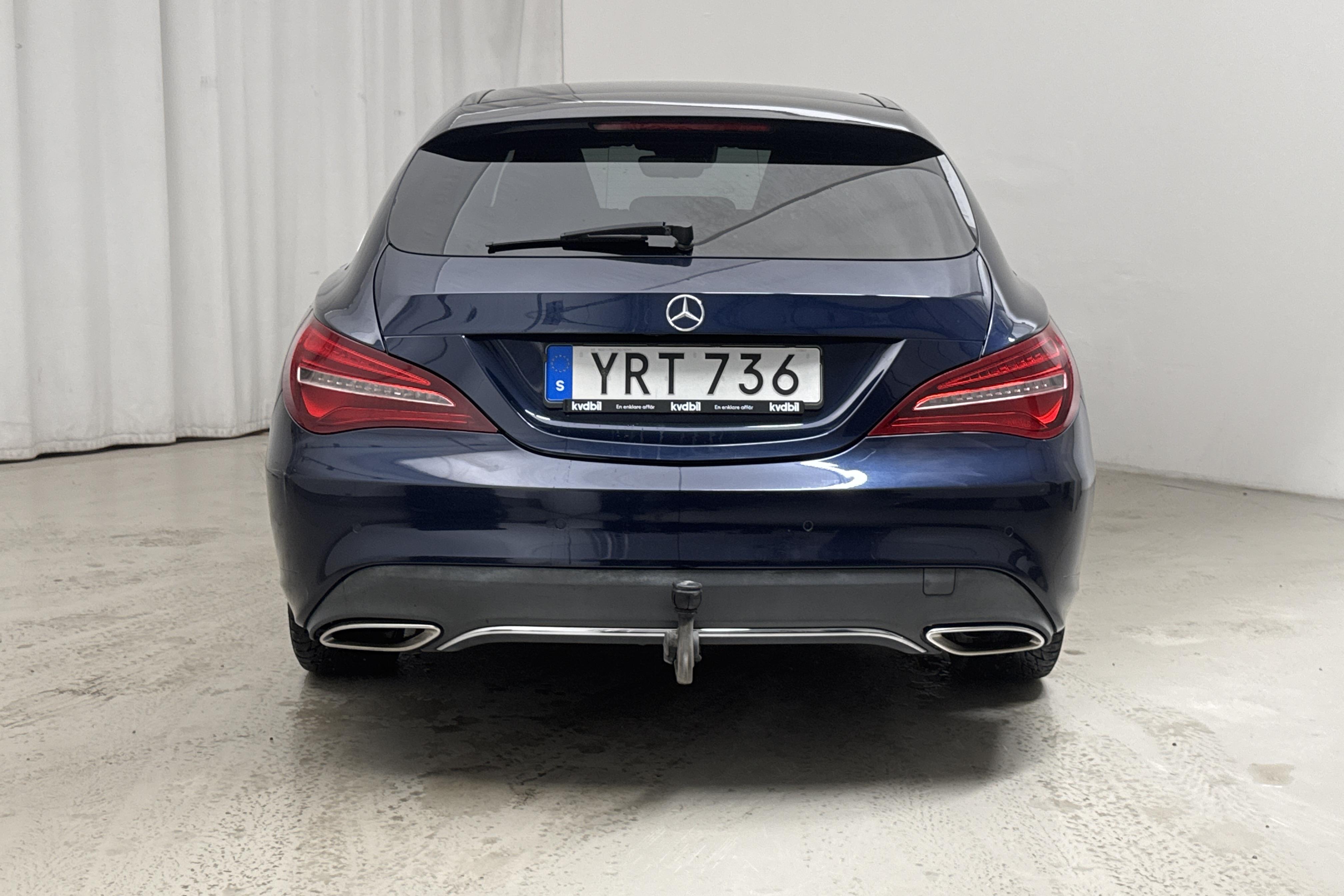 Mercedes CLA 200 Shooting Brake X117 (156hk) - 8 789 mil - Automat - Dark Blue - 2018