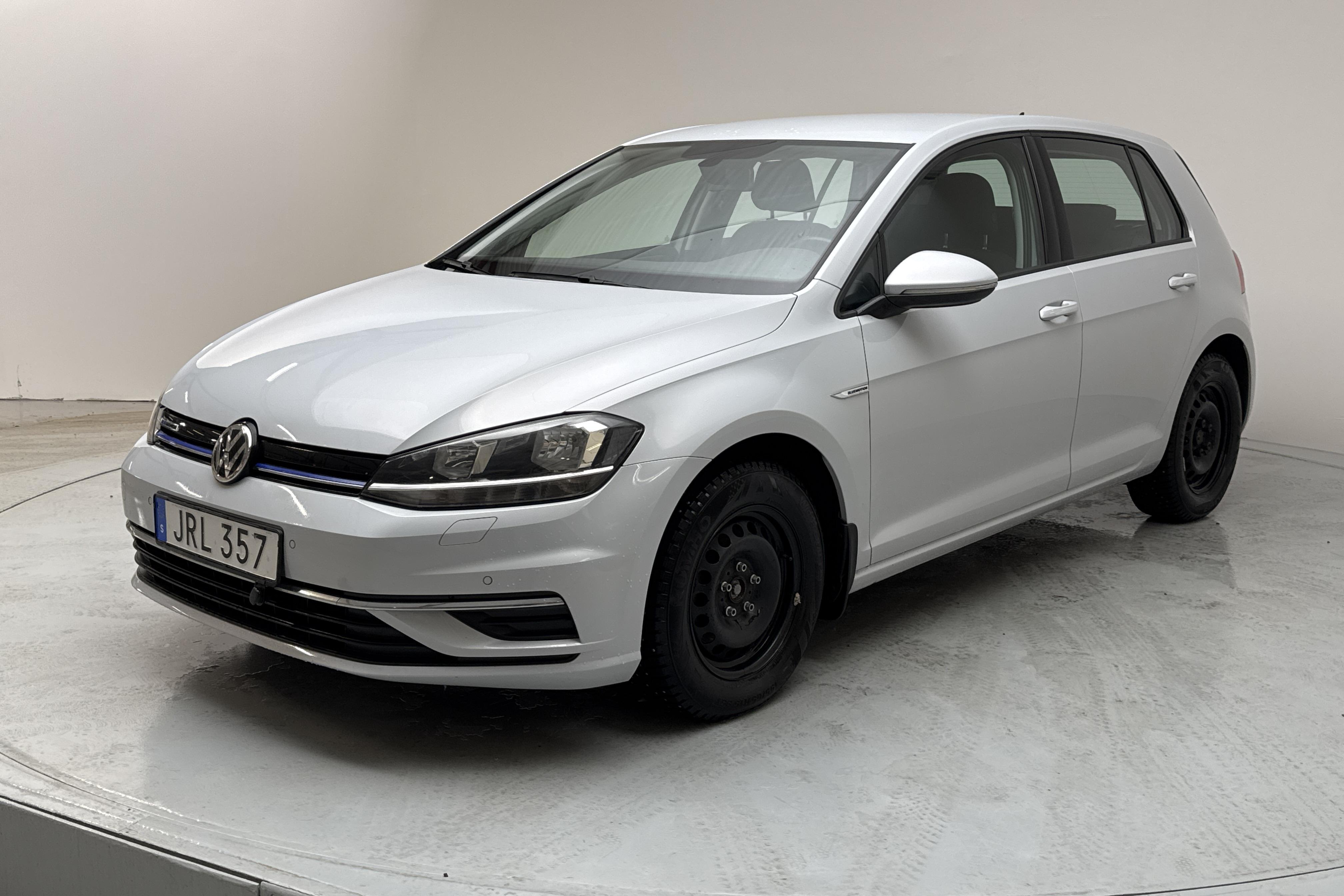 VW Golf VII 1.4 TGI 5dr (110hk) - 5 241 mil - Manuell - Light Grey - 2018