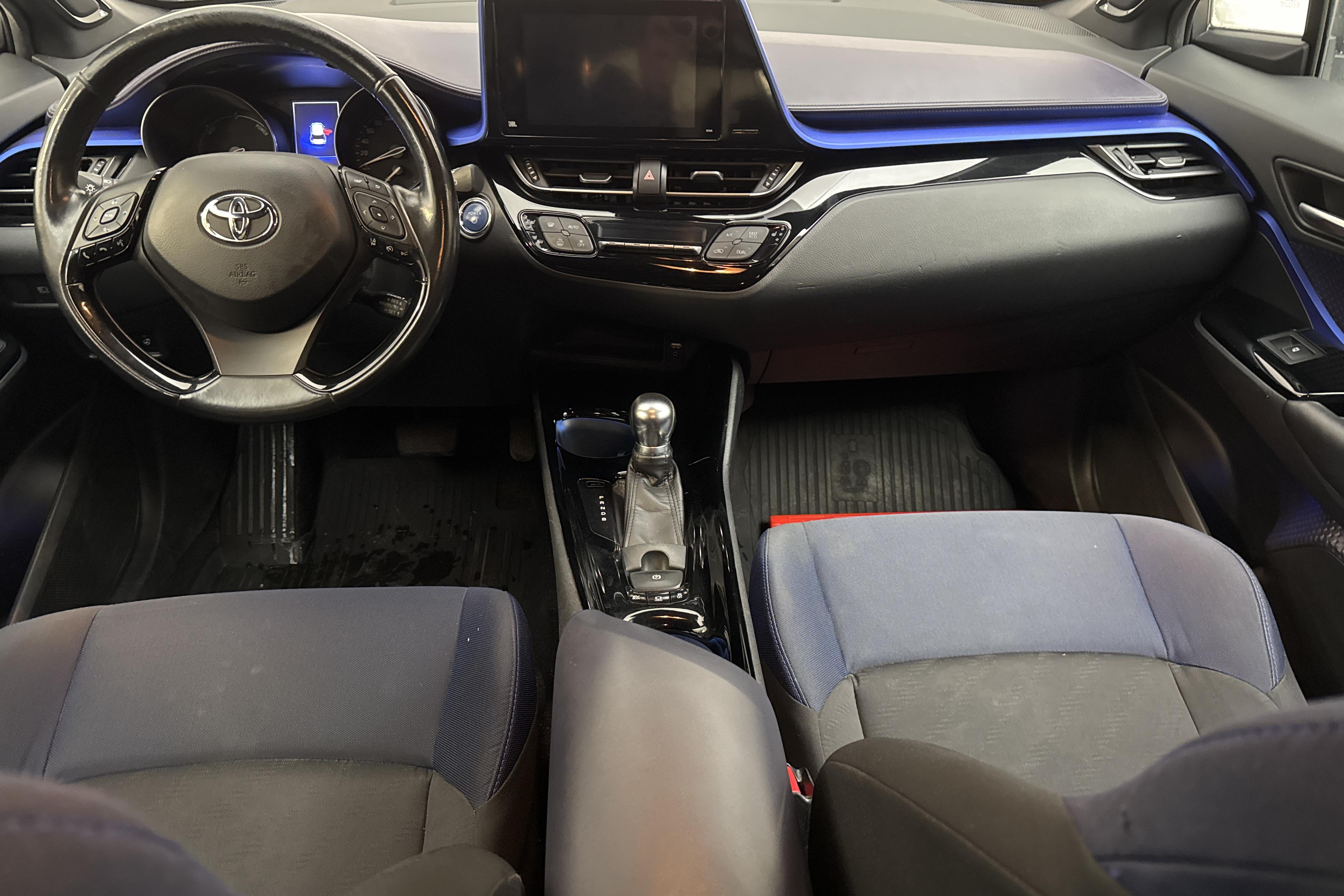 Toyota C-HR 1.8 HSD (122hk) - 17 243 mil - Automat - Dark Grey - 2018