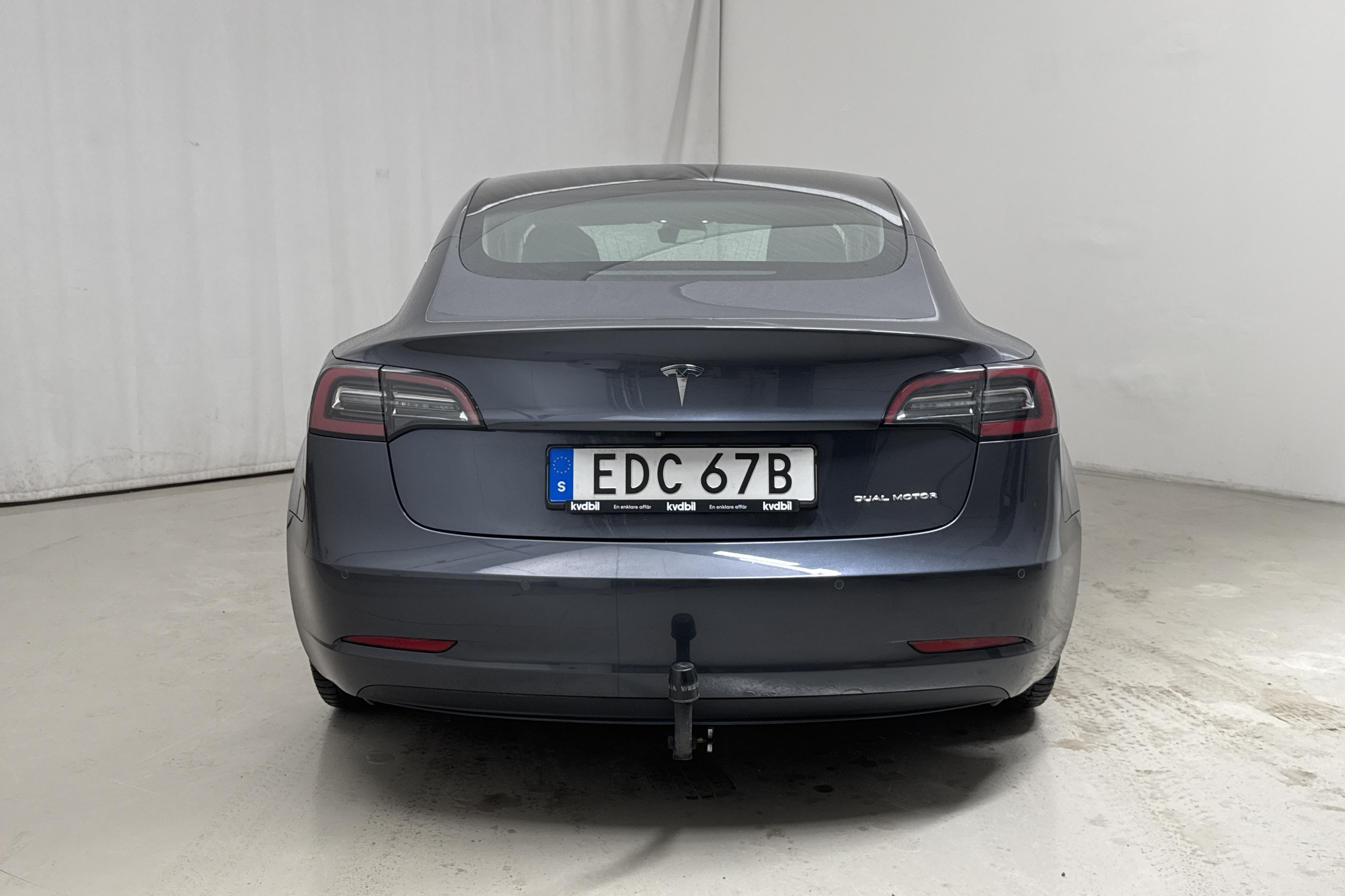 Tesla Model 3 Long Range Dual Motor AWD - 11 827 mil - Automat - grå - 2020