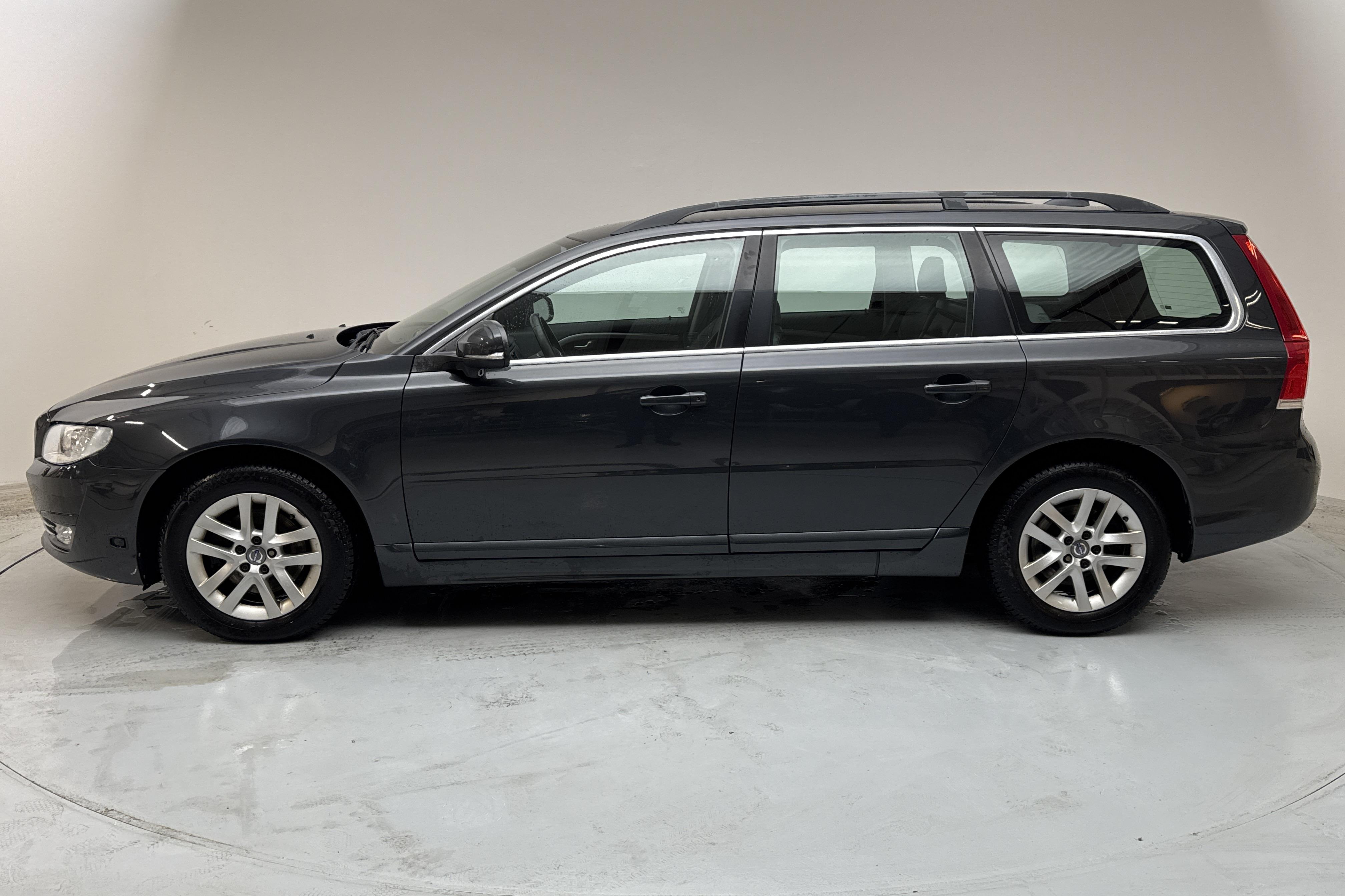 Volvo V70 II T4 (190hk) - 13 069 mil - Automat - grå - 2016