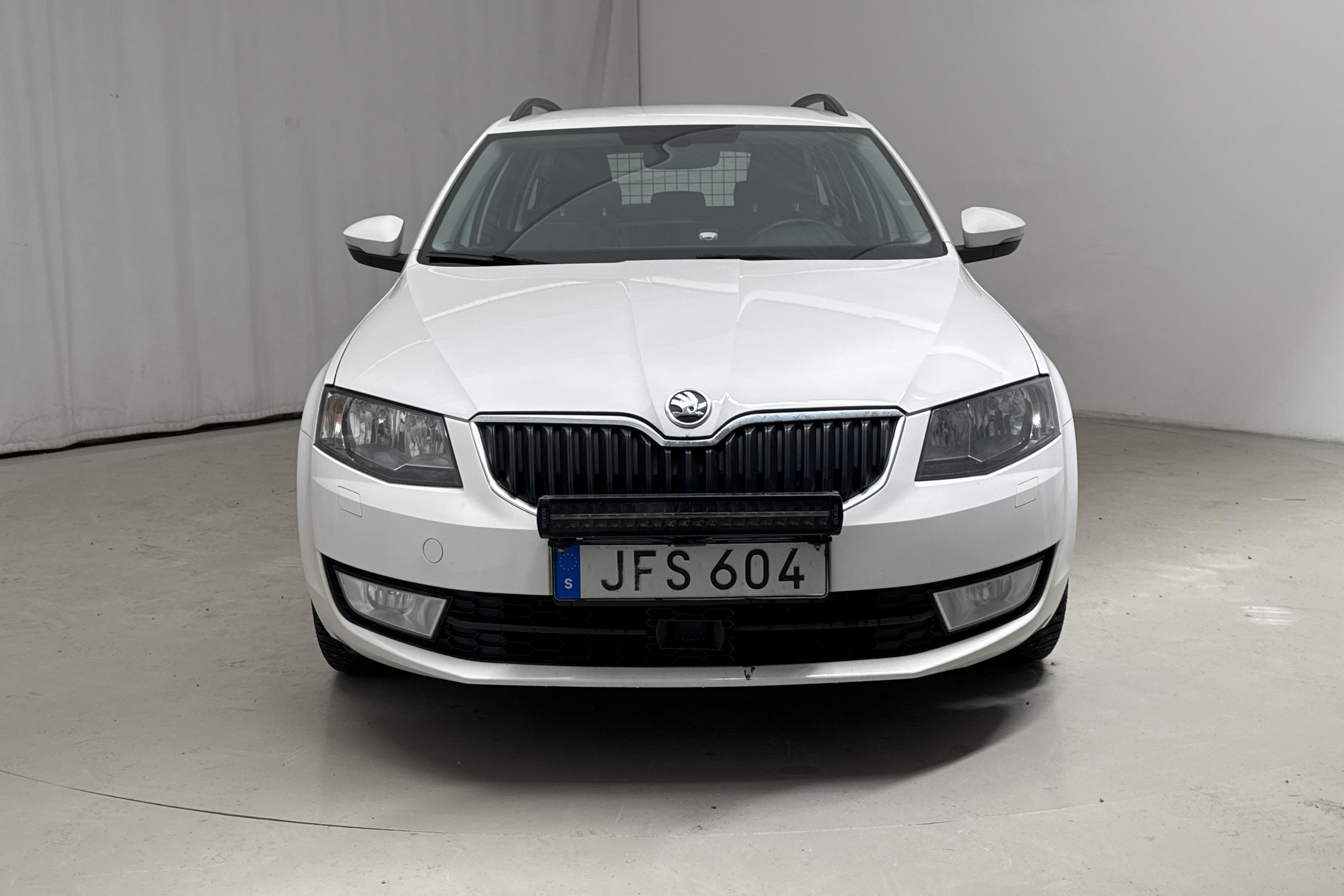 Skoda Octavia III 1.6 TDI GreenLine CR Combi (110hk) - 14 722 mil - Manuell - vit - 2017