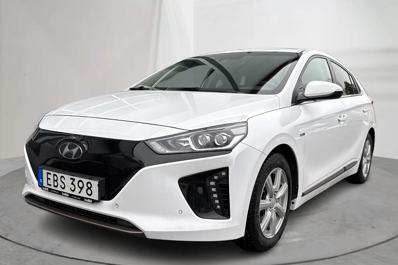 Hyundai IONIQ Electric (120hk) - 5 005 mil - Automat - vit - 2019