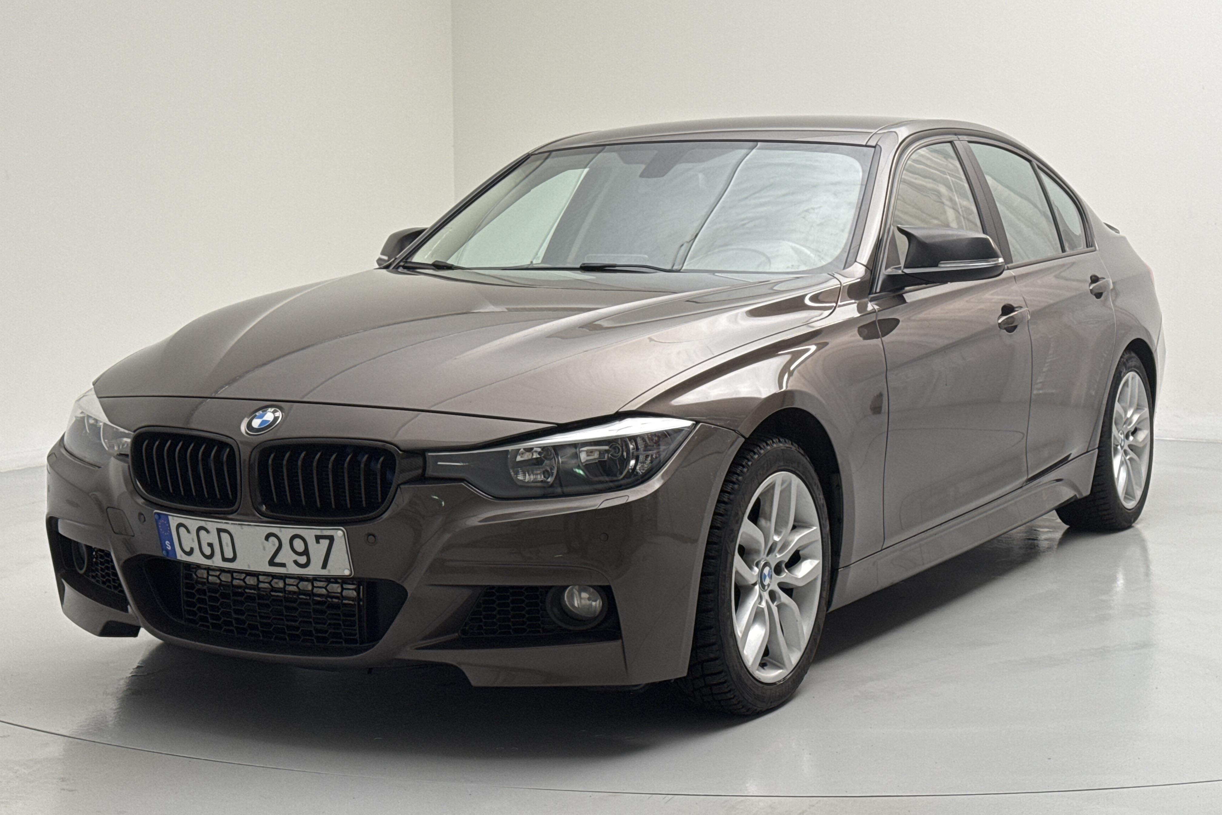 BMW 328i Sedan, F30 (245hk) - 22 236 mil - Automat - brun - 2013