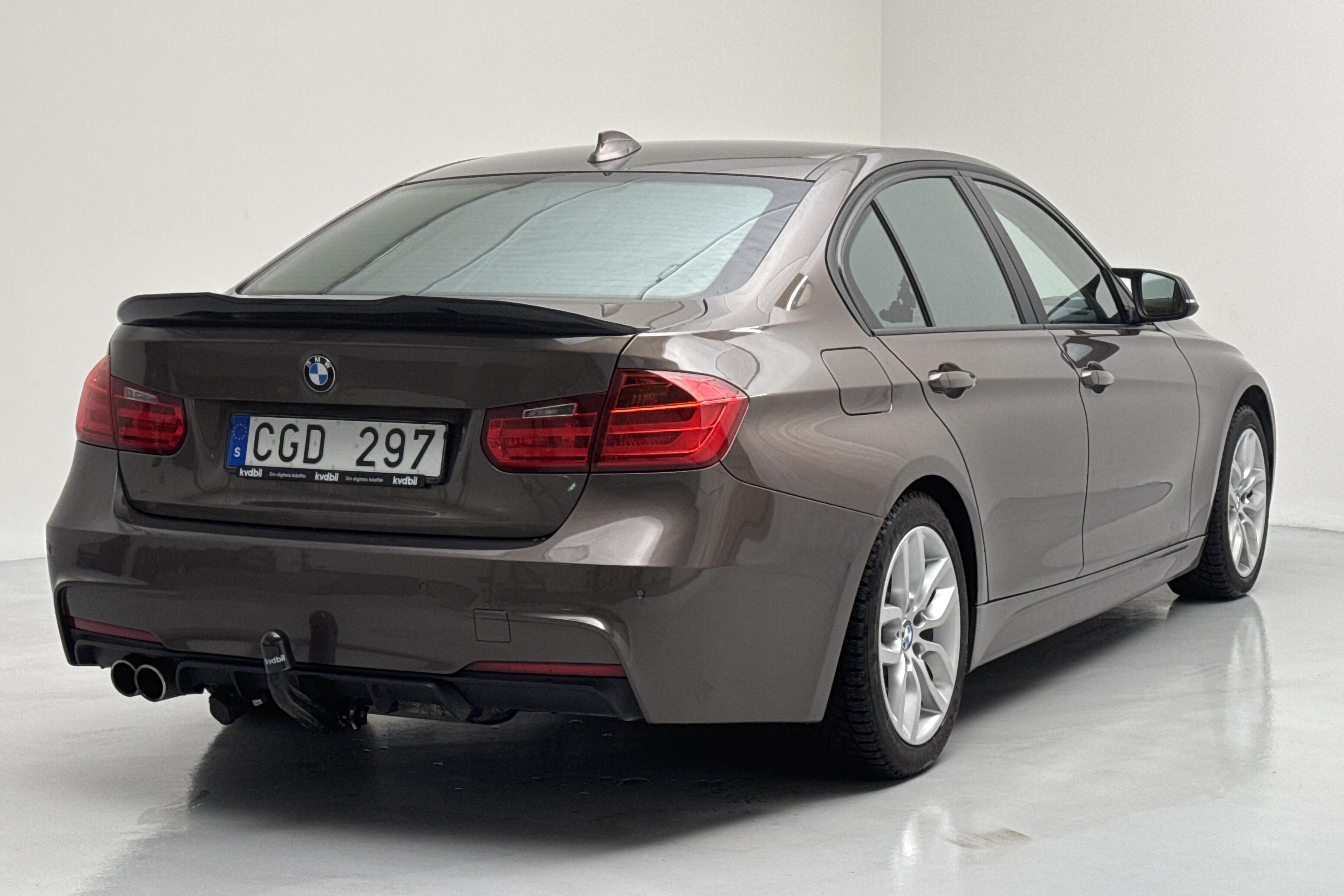 BMW 328i Sedan, F30 (245hk) - 22 236 mil - Automat - brun - 2013