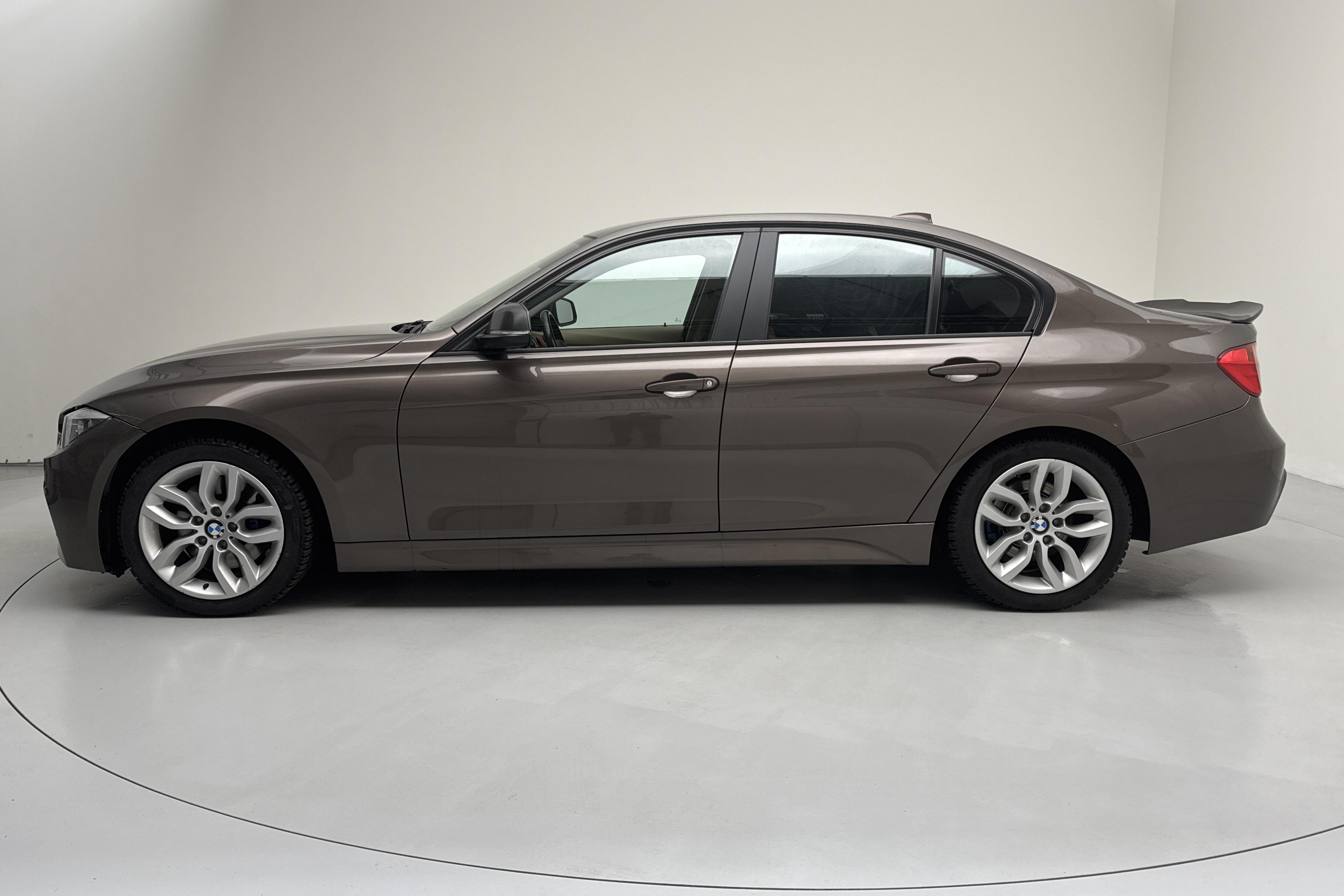 BMW 328i Sedan, F30 (245hk) - 22 236 mil - Automat - brun - 2013